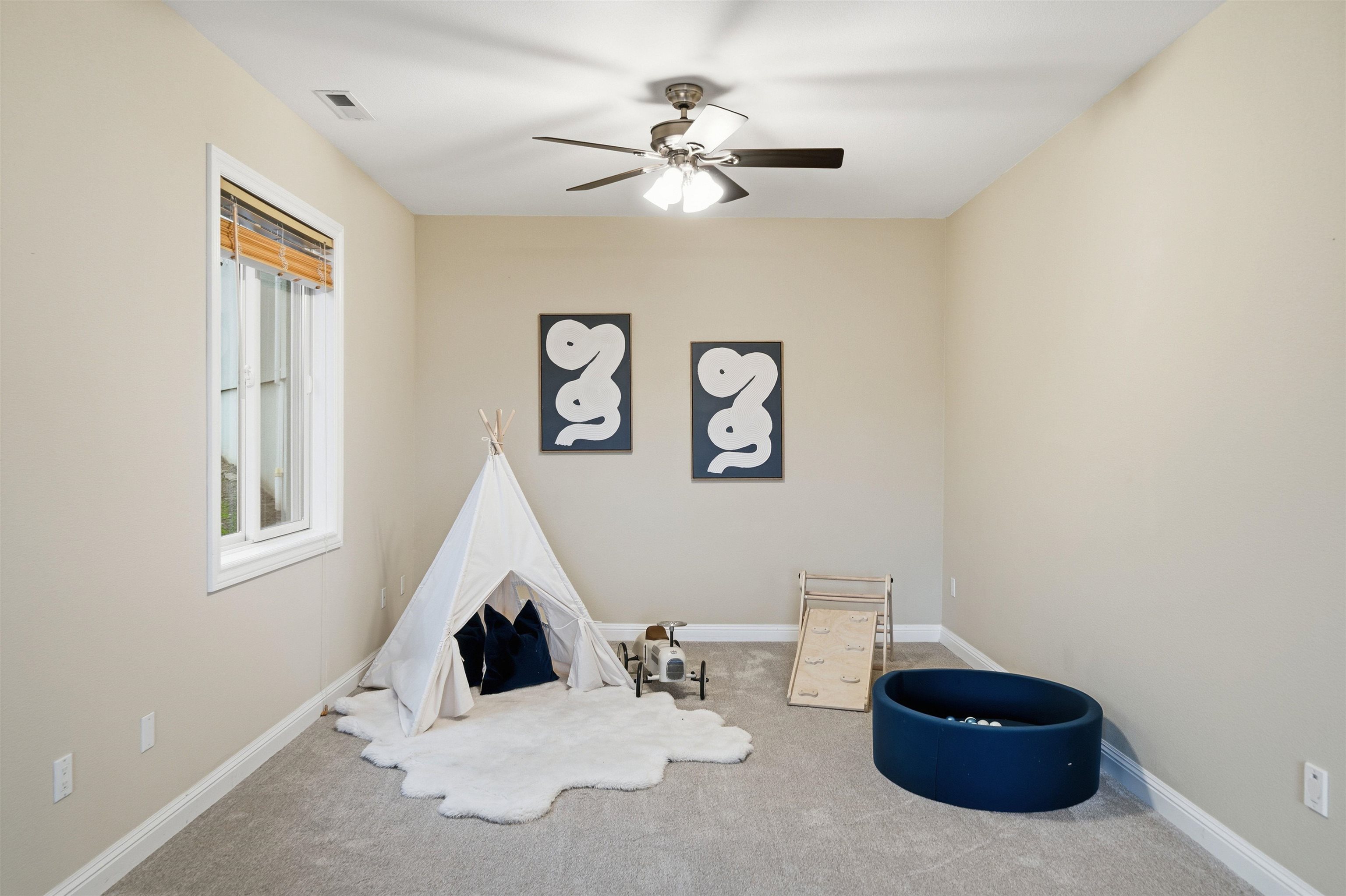 Detail Gallery Image 37 of 49 For 24785 Fairview Ave, Hayward,  CA 94542 - 3 Beds | 2 Baths