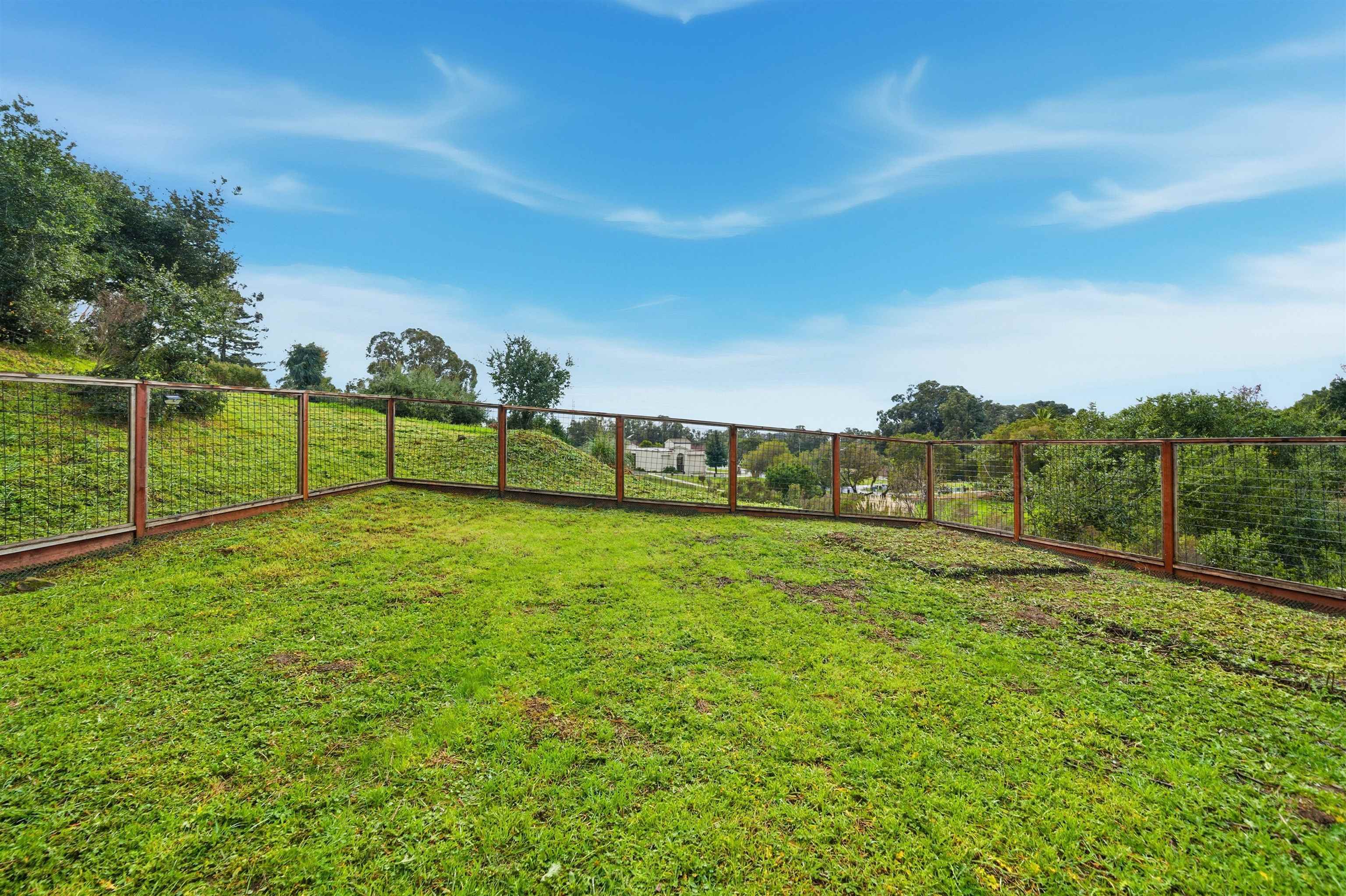 Detail Gallery Image 45 of 49 For 24785 Fairview Ave, Hayward,  CA 94542 - 3 Beds | 2 Baths