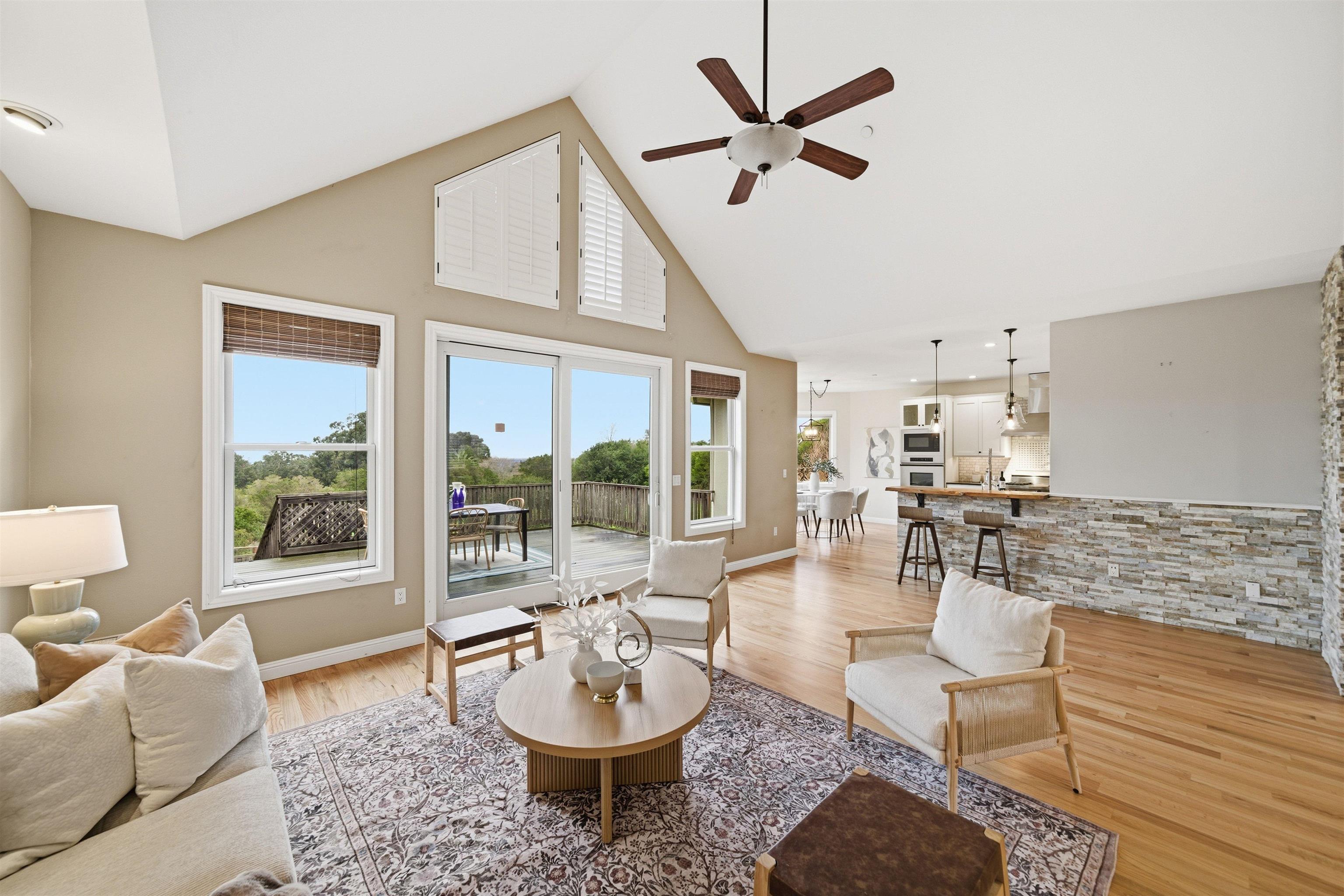 Detail Gallery Image 9 of 49 For 24785 Fairview Ave, Hayward,  CA 94542 - 3 Beds | 2 Baths