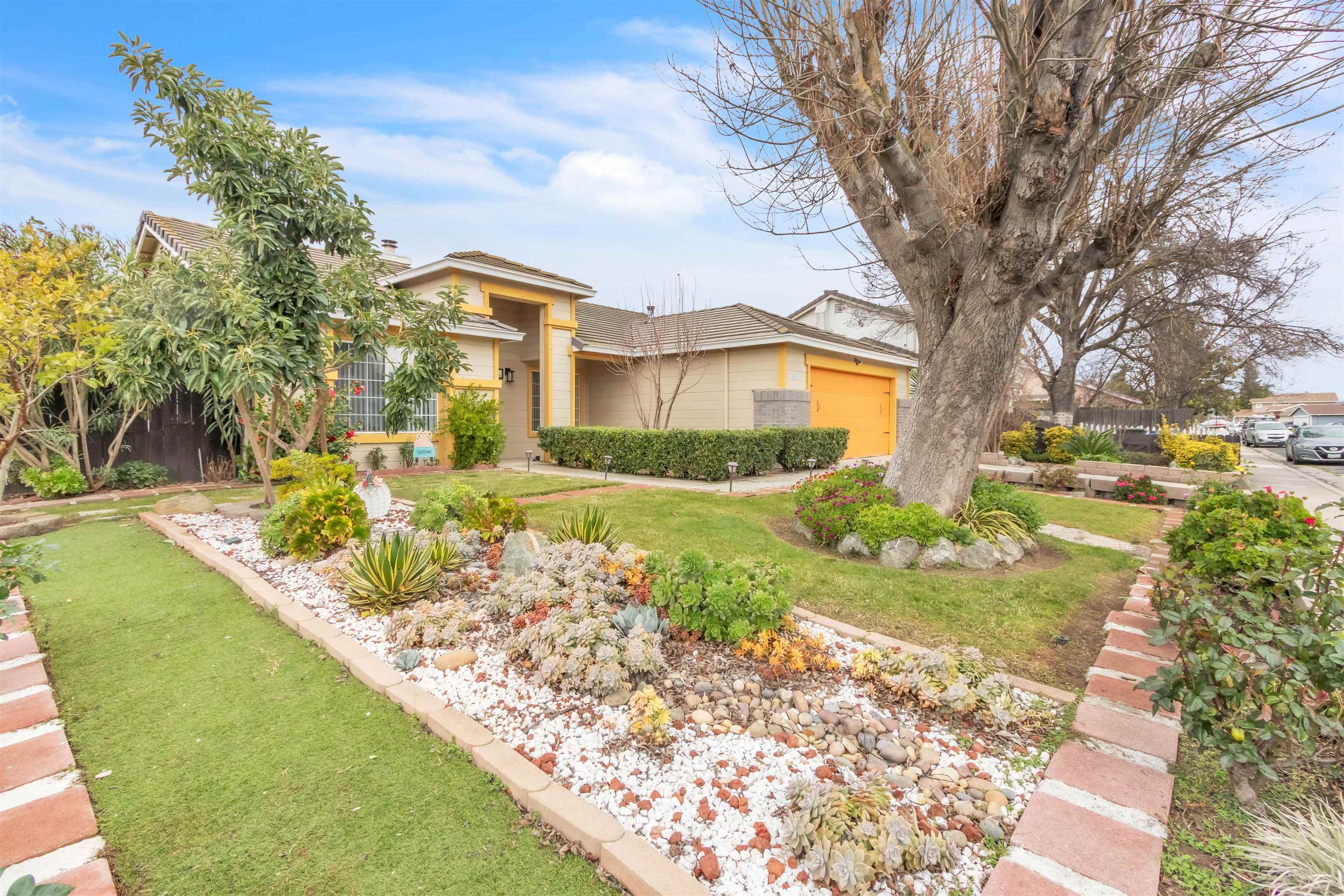 Detail Gallery Image 4 of 42 For 14061 Jasper St, Lathrop,  CA 95330 - 3 Beds | 2 Baths