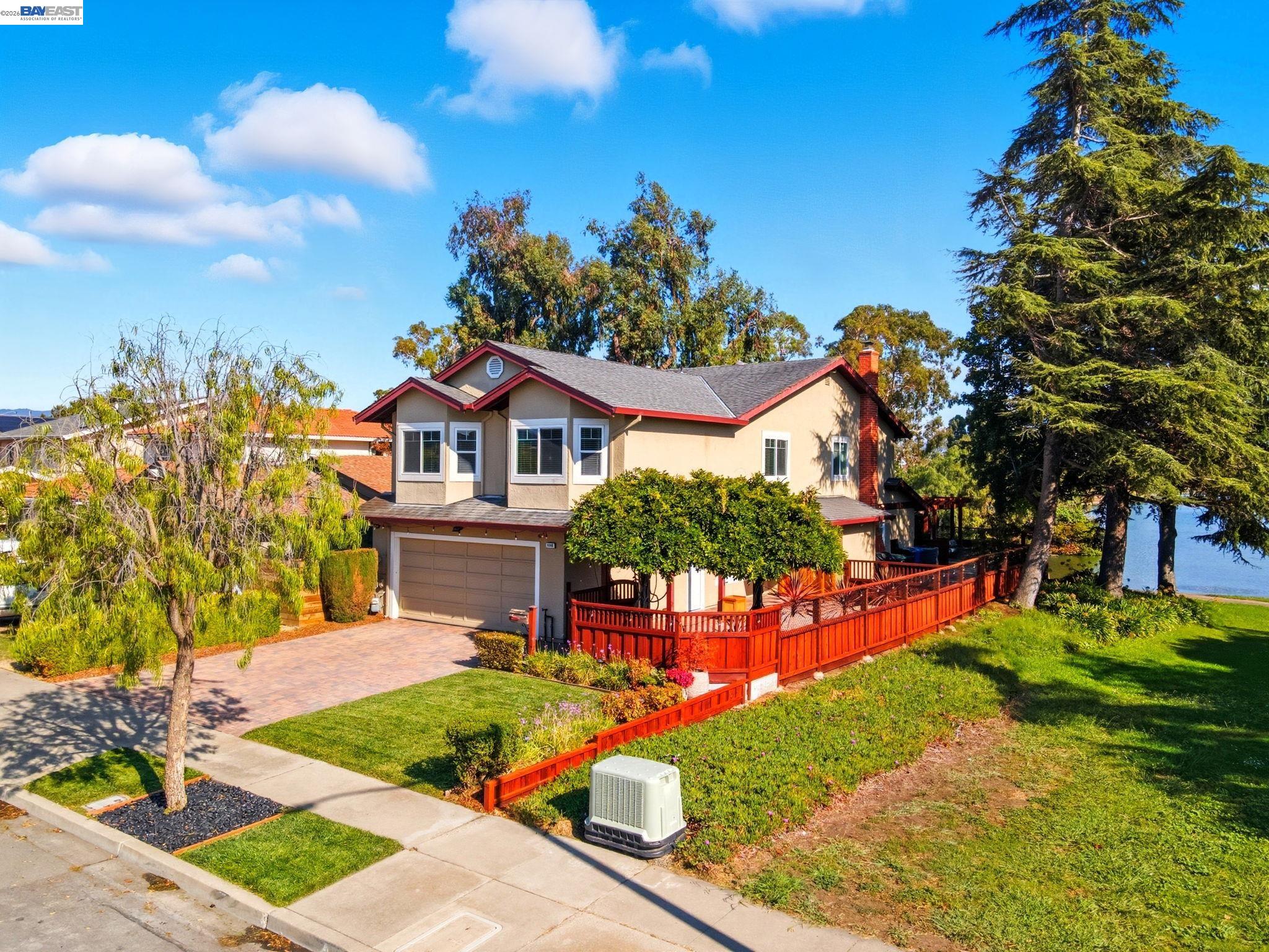 Detail Gallery Image 2 of 59 For 5136 Ramsgate Dr, Newark,  CA 94560 - 4 Beds | 2/1 Baths