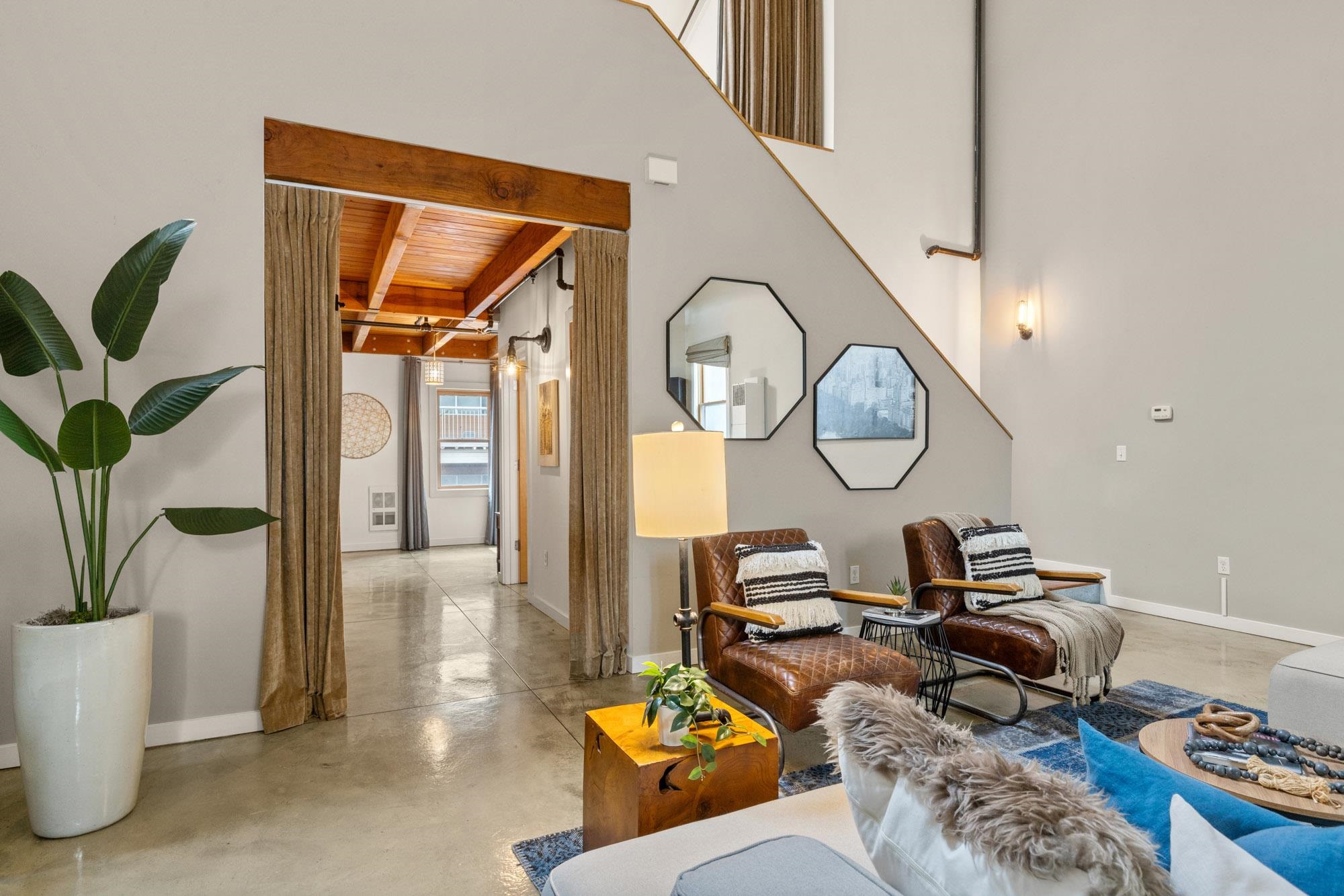 Detail Gallery Image 11 of 28 For 2875 Glascock St #209,  Oakland,  CA 94601 - 2 Beds | 2 Baths