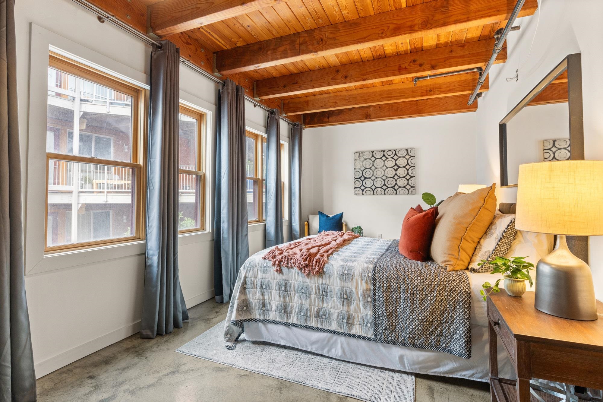 Detail Gallery Image 12 of 28 For 2875 Glascock St #209,  Oakland,  CA 94601 - 2 Beds | 2 Baths