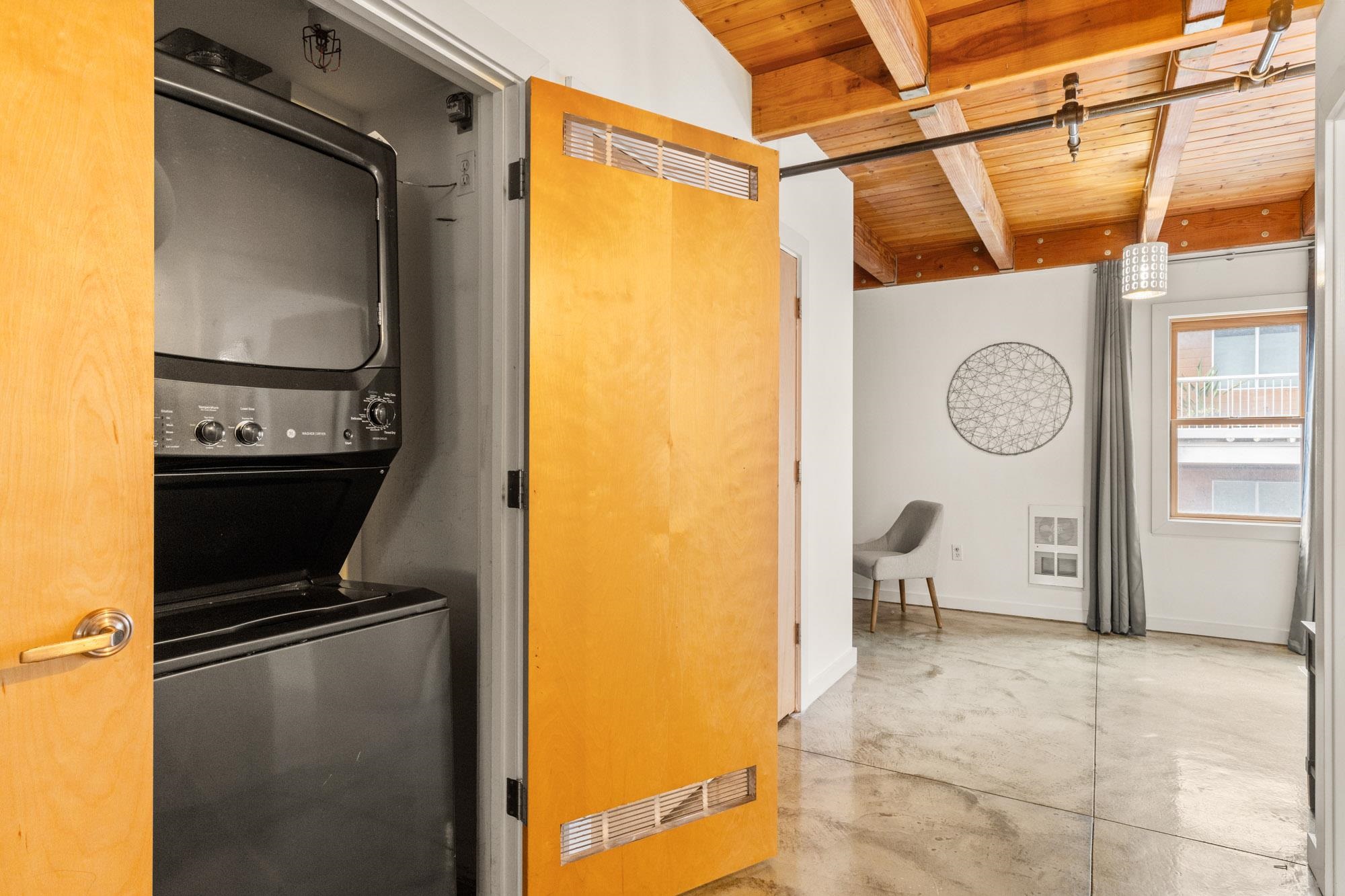 Detail Gallery Image 17 of 28 For 2875 Glascock St #209,  Oakland,  CA 94601 - 2 Beds | 2 Baths