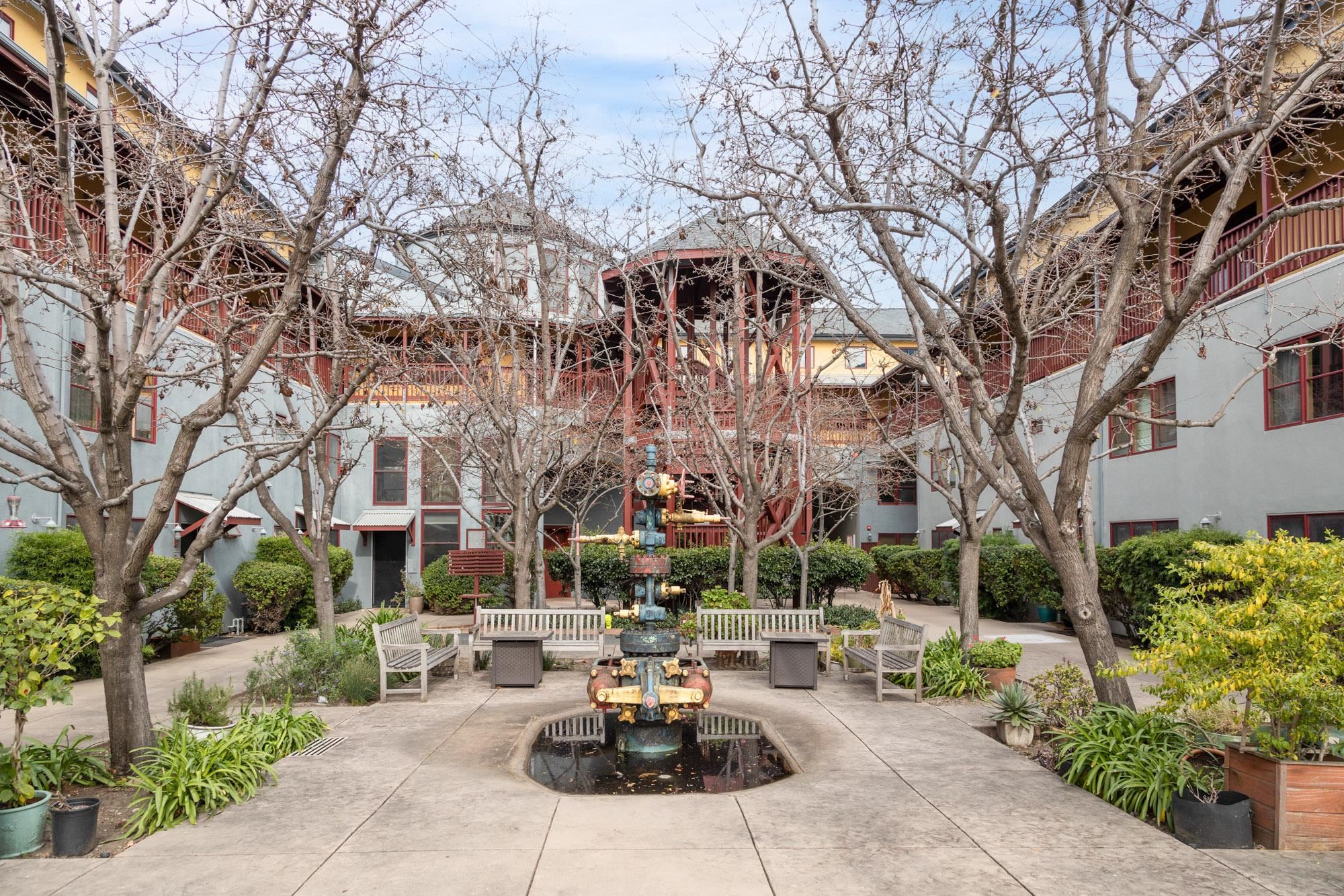 Detail Gallery Image 23 of 28 For 2875 Glascock St #209,  Oakland,  CA 94601 - 2 Beds | 2 Baths