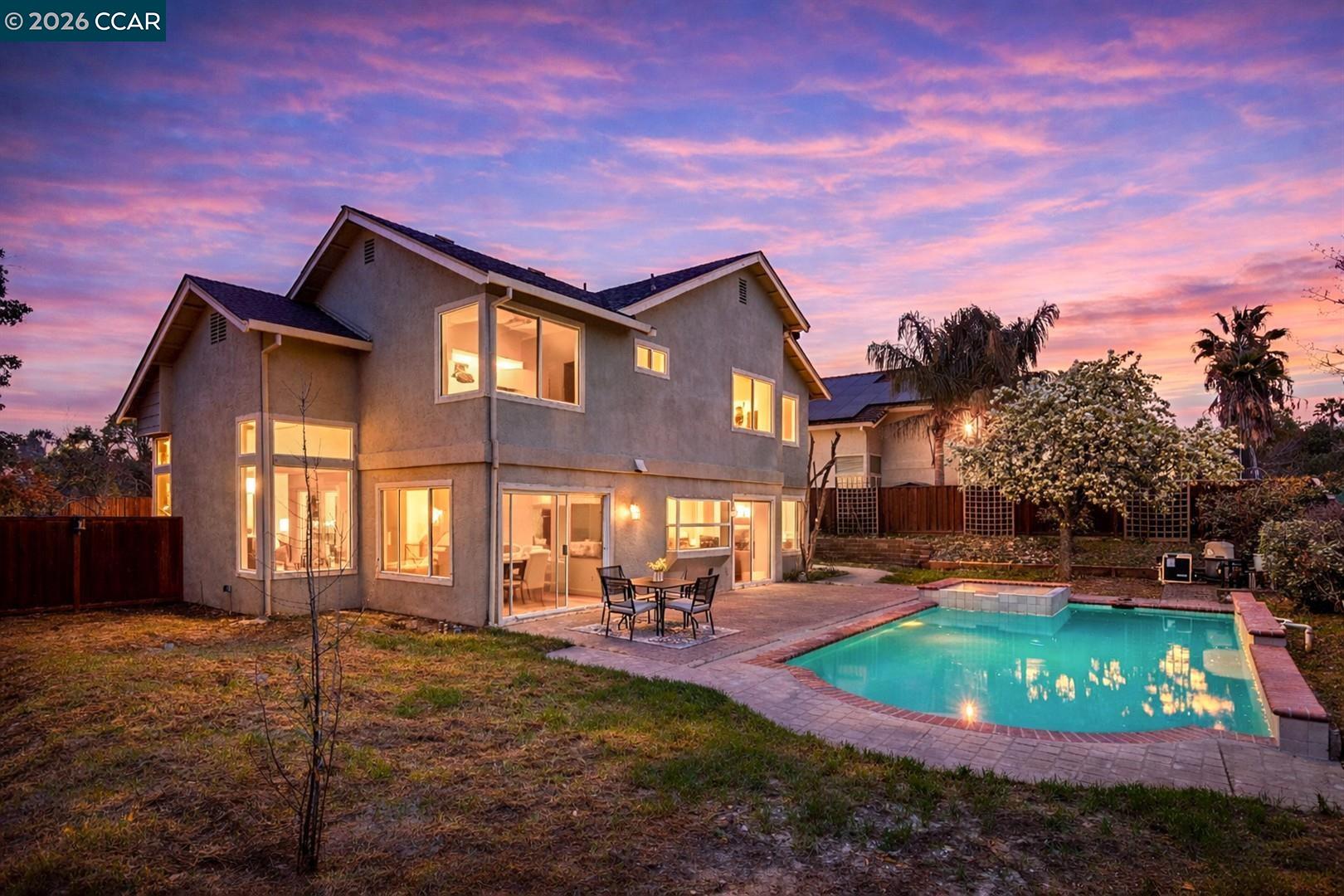 Detail Gallery Image 2 of 56 For 5104 Carriage Way, Antioch,  CA 94531 - 4 Beds | 3 Baths