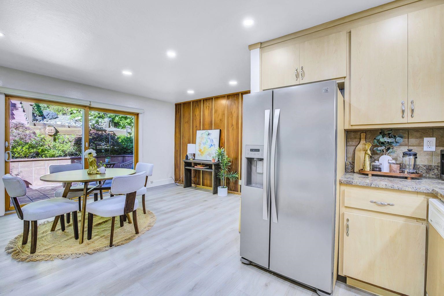 Detail Gallery Image 11 of 38 For 6635 Banning Dr, Oakland,  CA 94611 - 2 Beds | 1/1 Baths