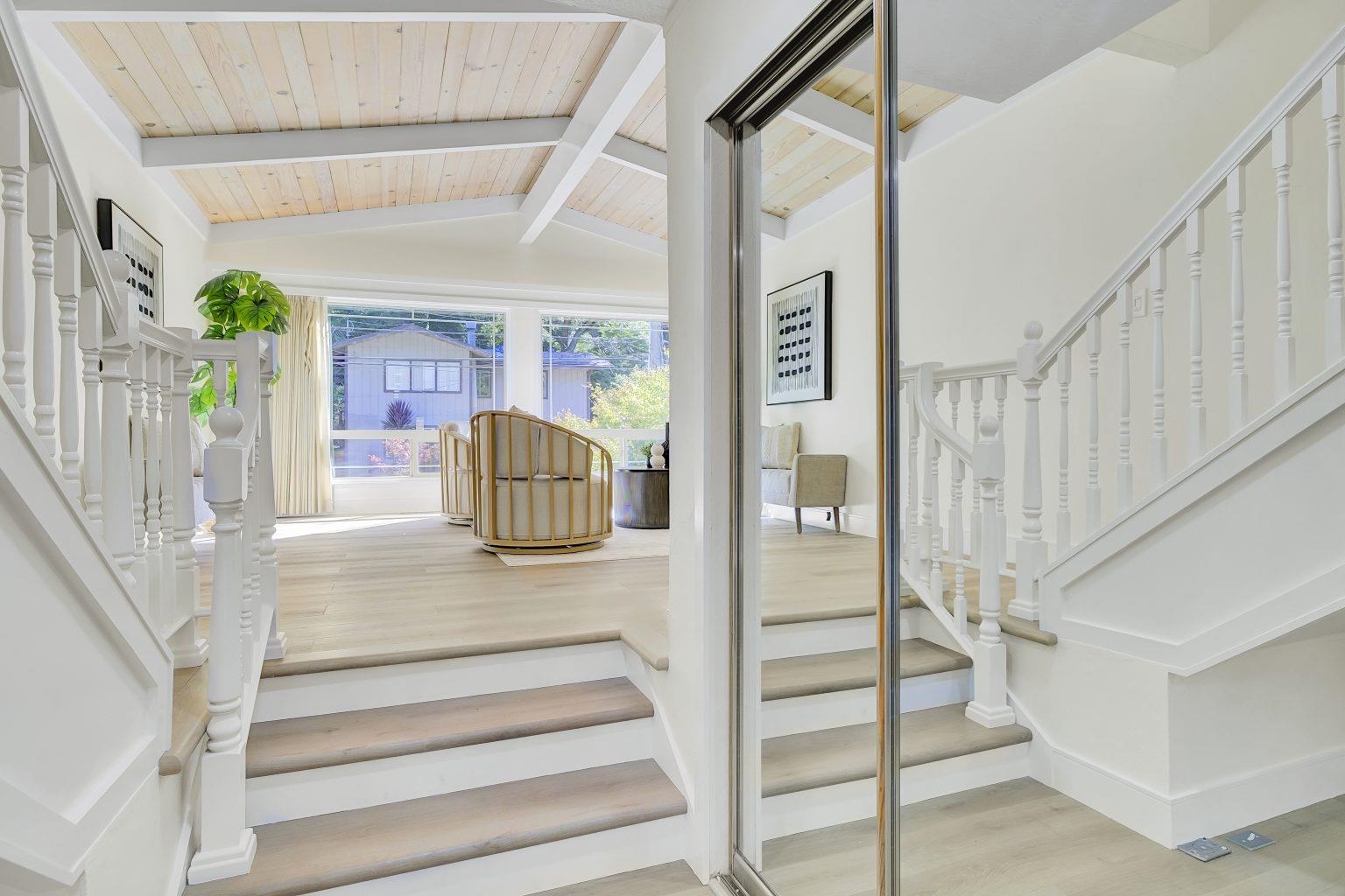 Detail Gallery Image 13 of 38 For 6635 Banning Dr, Oakland,  CA 94611 - 2 Beds | 1/1 Baths