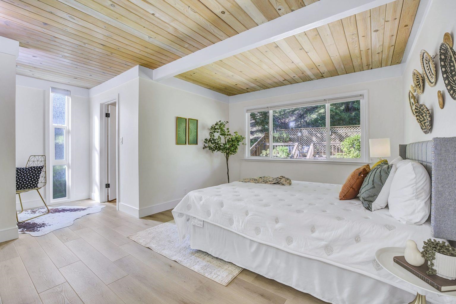 Detail Gallery Image 24 of 38 For 6635 Banning Dr, Oakland,  CA 94611 - 2 Beds | 1/1 Baths