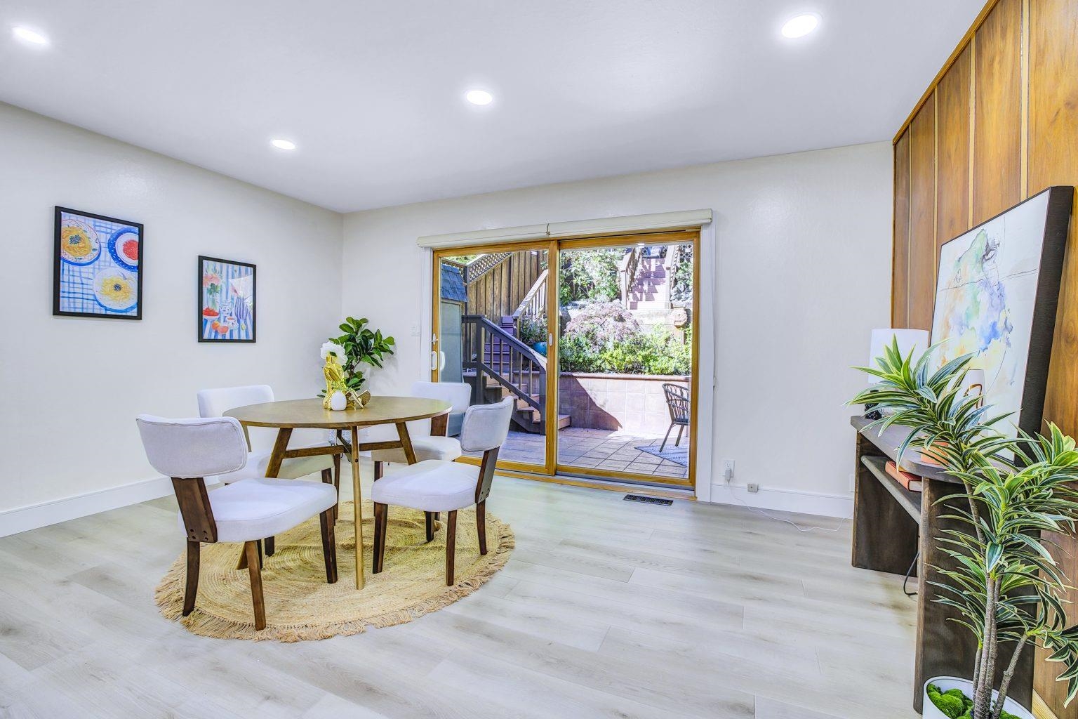 Detail Gallery Image 5 of 38 For 6635 Banning Dr, Oakland,  CA 94611 - 2 Beds | 1/1 Baths