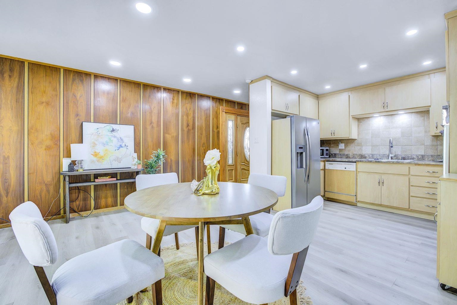 Detail Gallery Image 6 of 38 For 6635 Banning Dr, Oakland,  CA 94611 - 2 Beds | 1/1 Baths