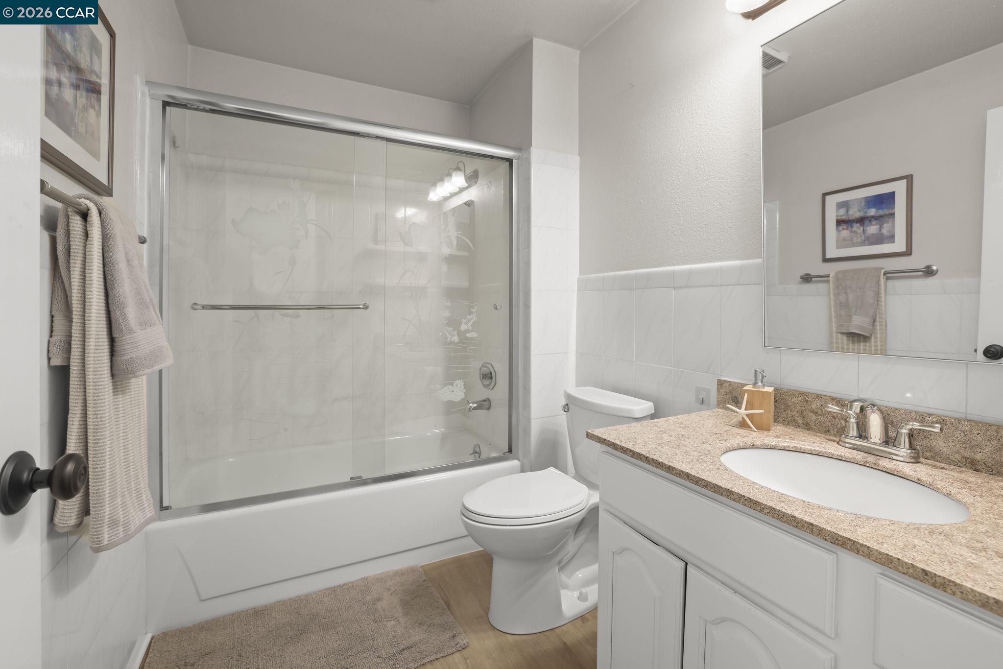 Photo #17: 41123908 Listing: Photo #17