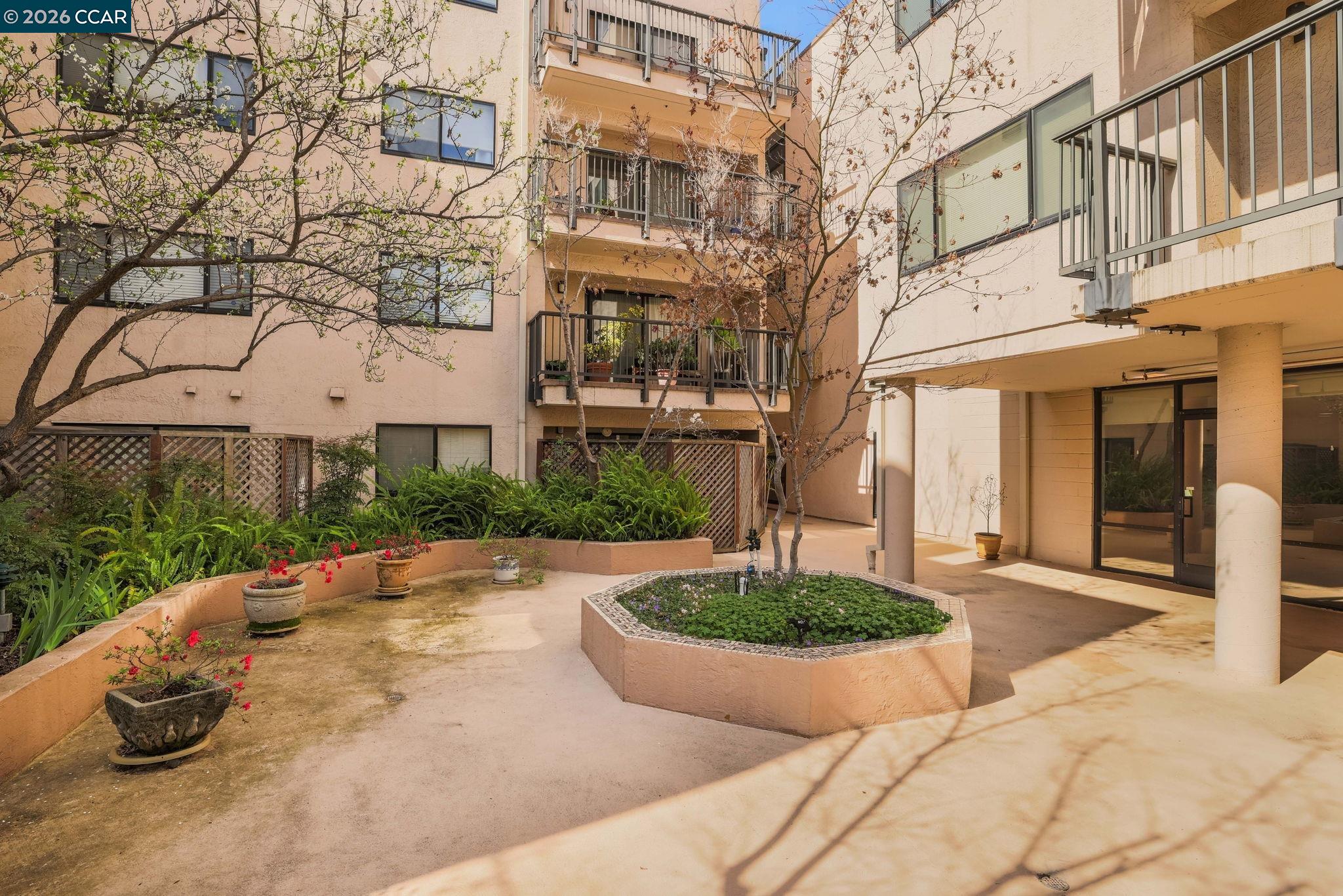 Photo #23: 41123908 Listing: Photo #23