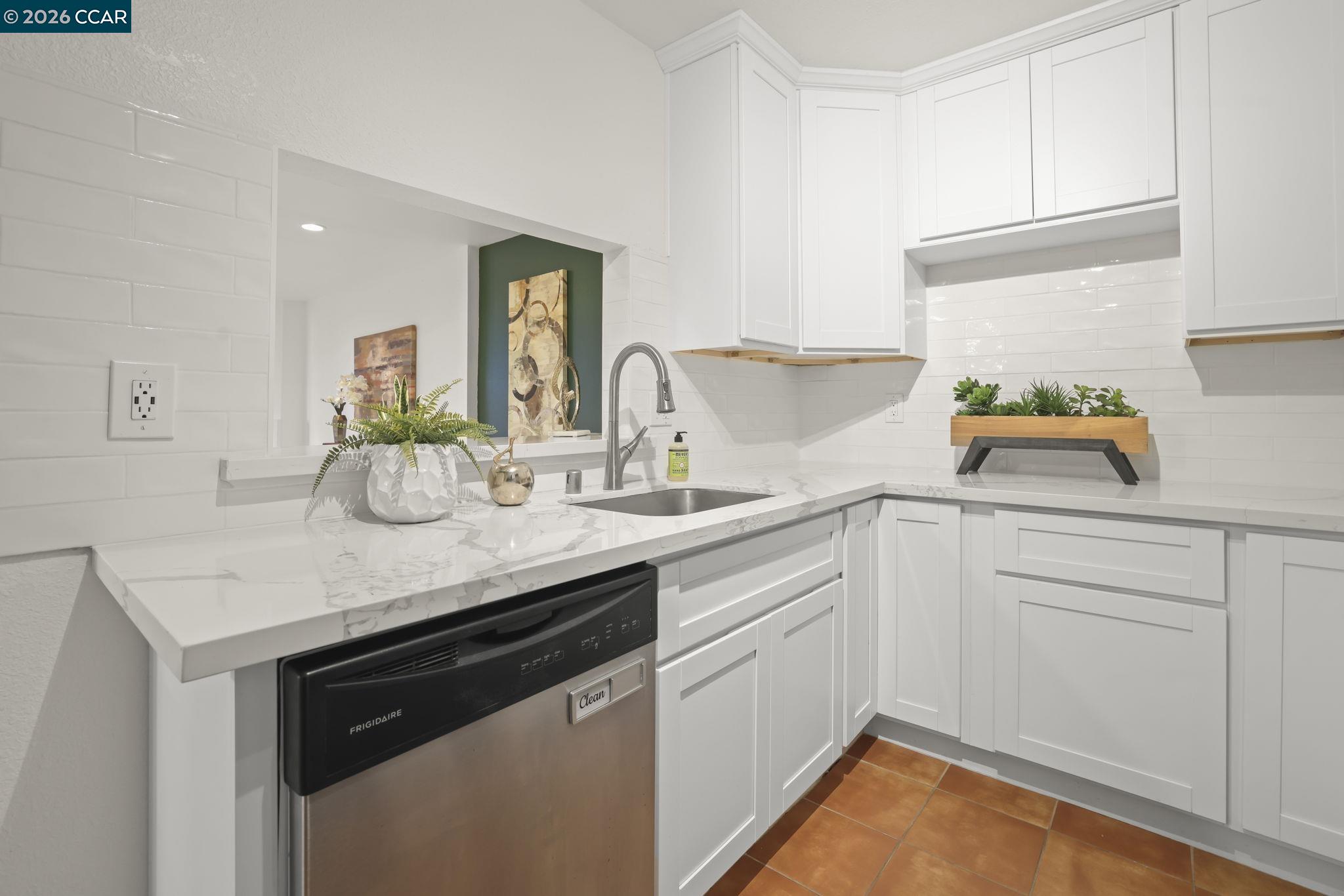 322 Hanover Ave UNIT 107, Oakland, CA, 94606