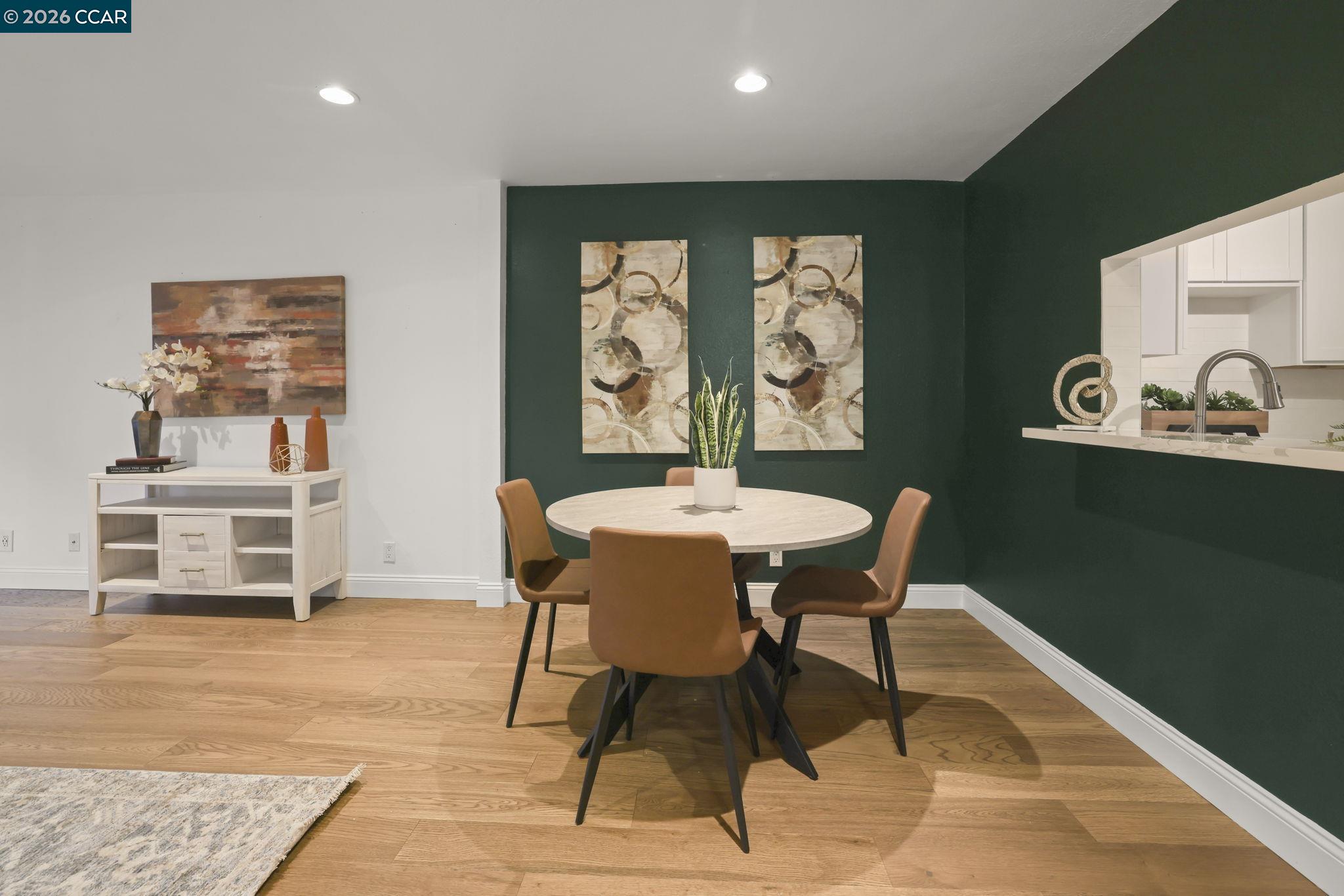 Photo #7: 41123908 Listing: Photo #7