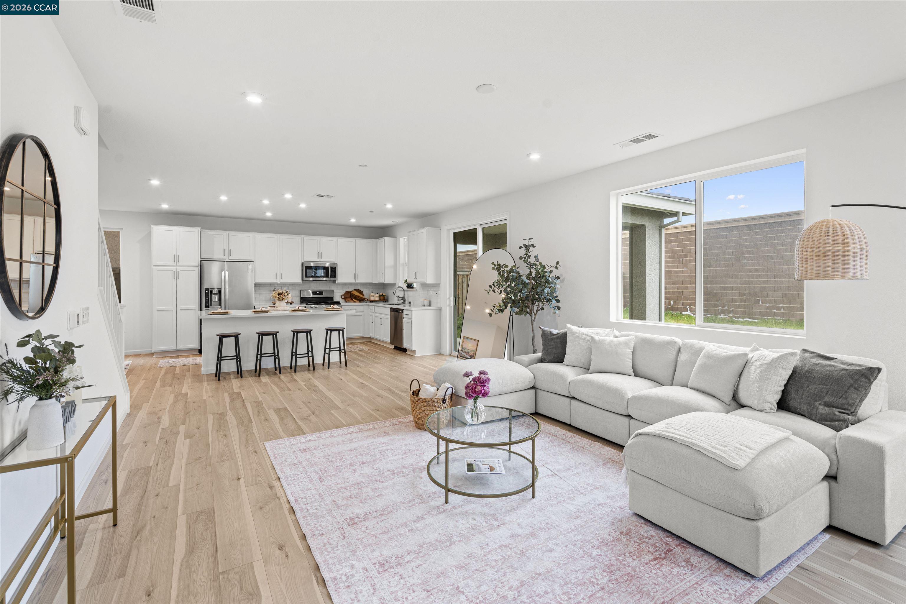 Detail Gallery Image 11 of 38 For 953 Arneis Ave, Manteca,  CA 95337 - 4 Beds | 3 Baths