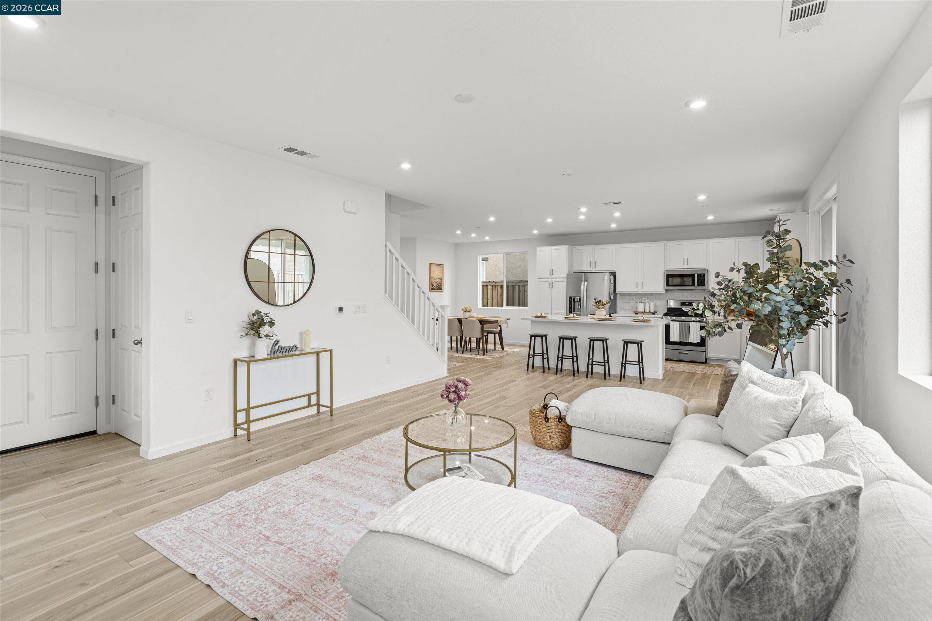 Detail Gallery Image 12 of 38 For 953 Arneis Ave, Manteca,  CA 95337 - 4 Beds | 3 Baths