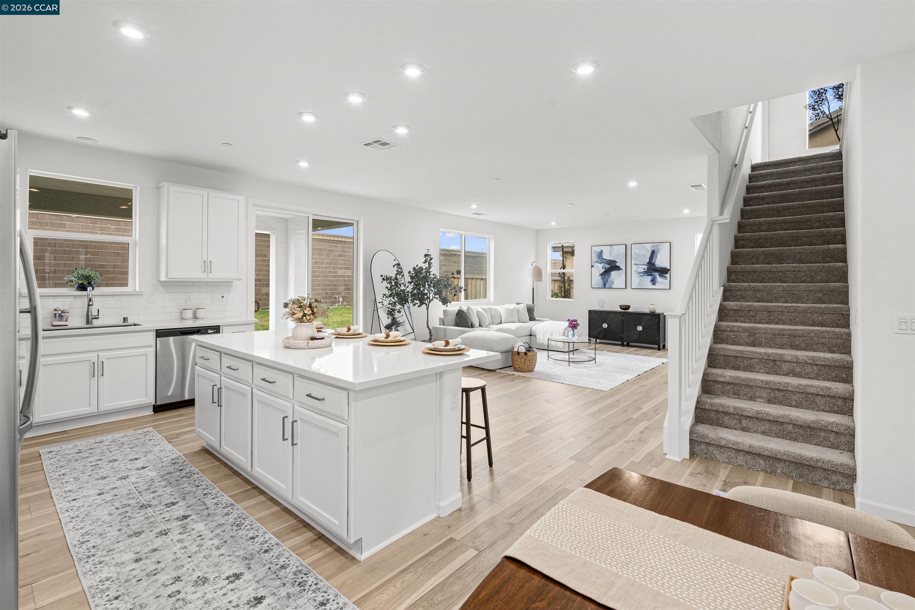 Detail Gallery Image 13 of 38 For 953 Arneis Ave, Manteca,  CA 95337 - 4 Beds | 3 Baths