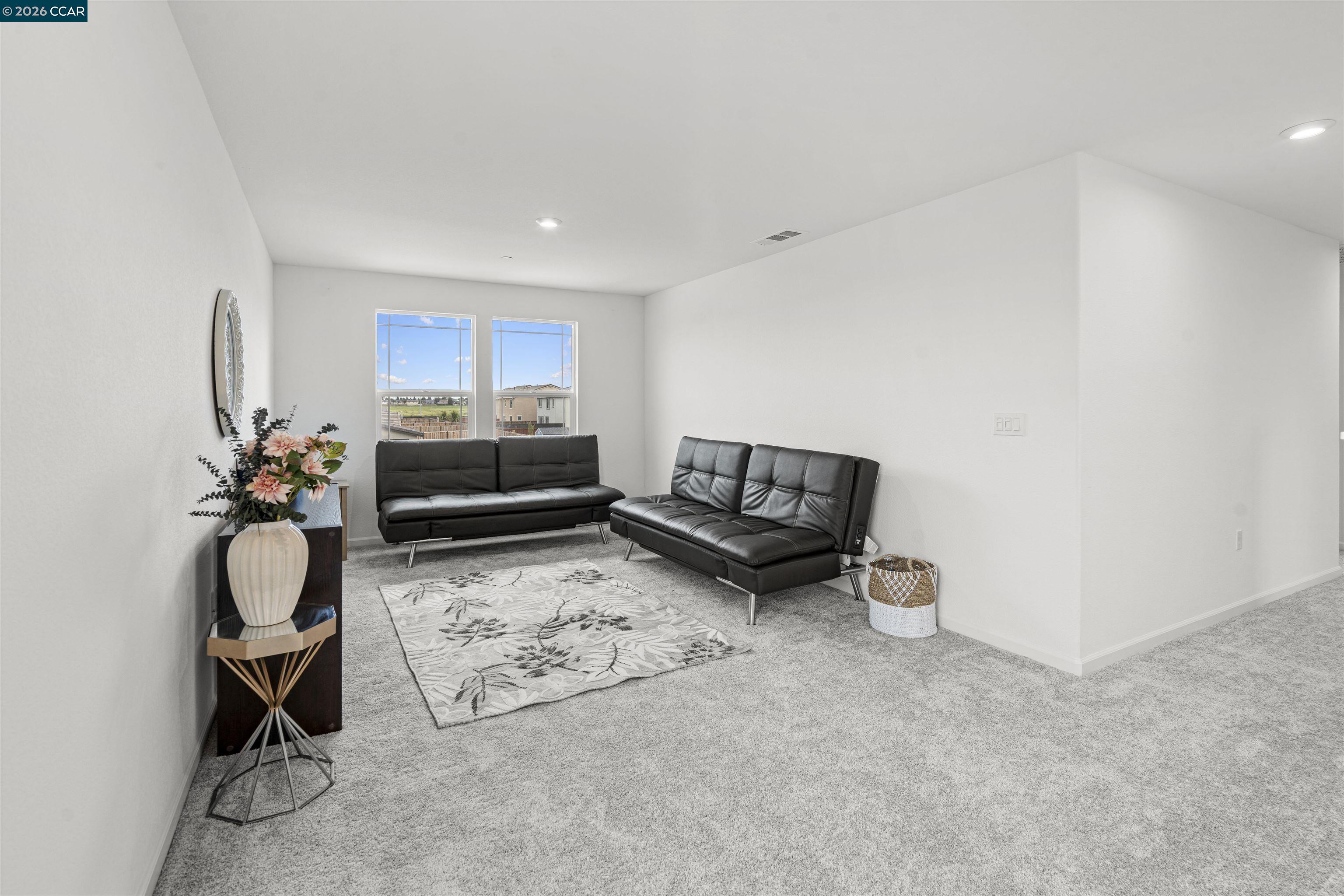 Detail Gallery Image 17 of 38 For 953 Arneis Ave, Manteca,  CA 95337 - 4 Beds | 3 Baths