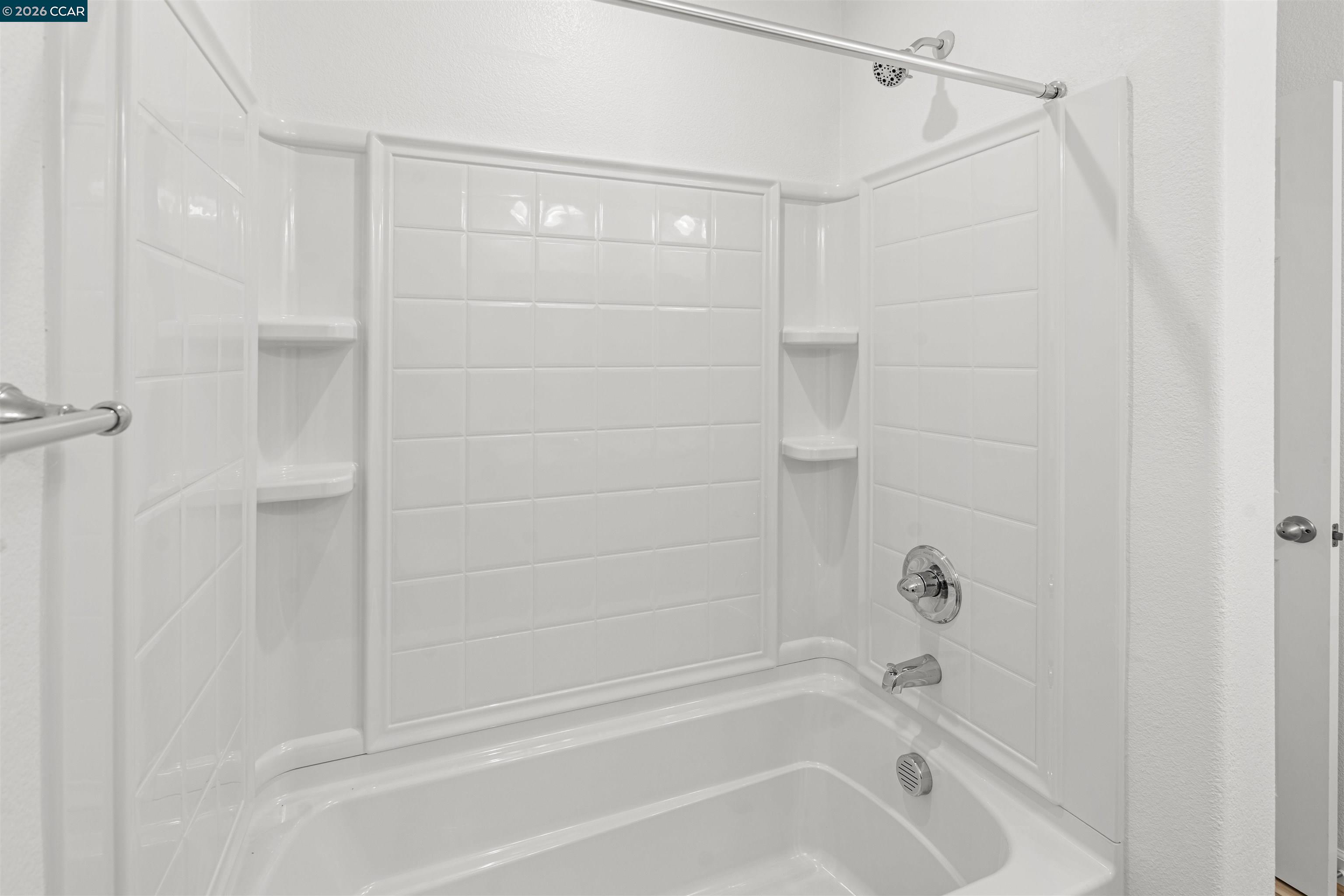 Detail Gallery Image 21 of 38 For 953 Arneis Ave, Manteca,  CA 95337 - 4 Beds | 3 Baths