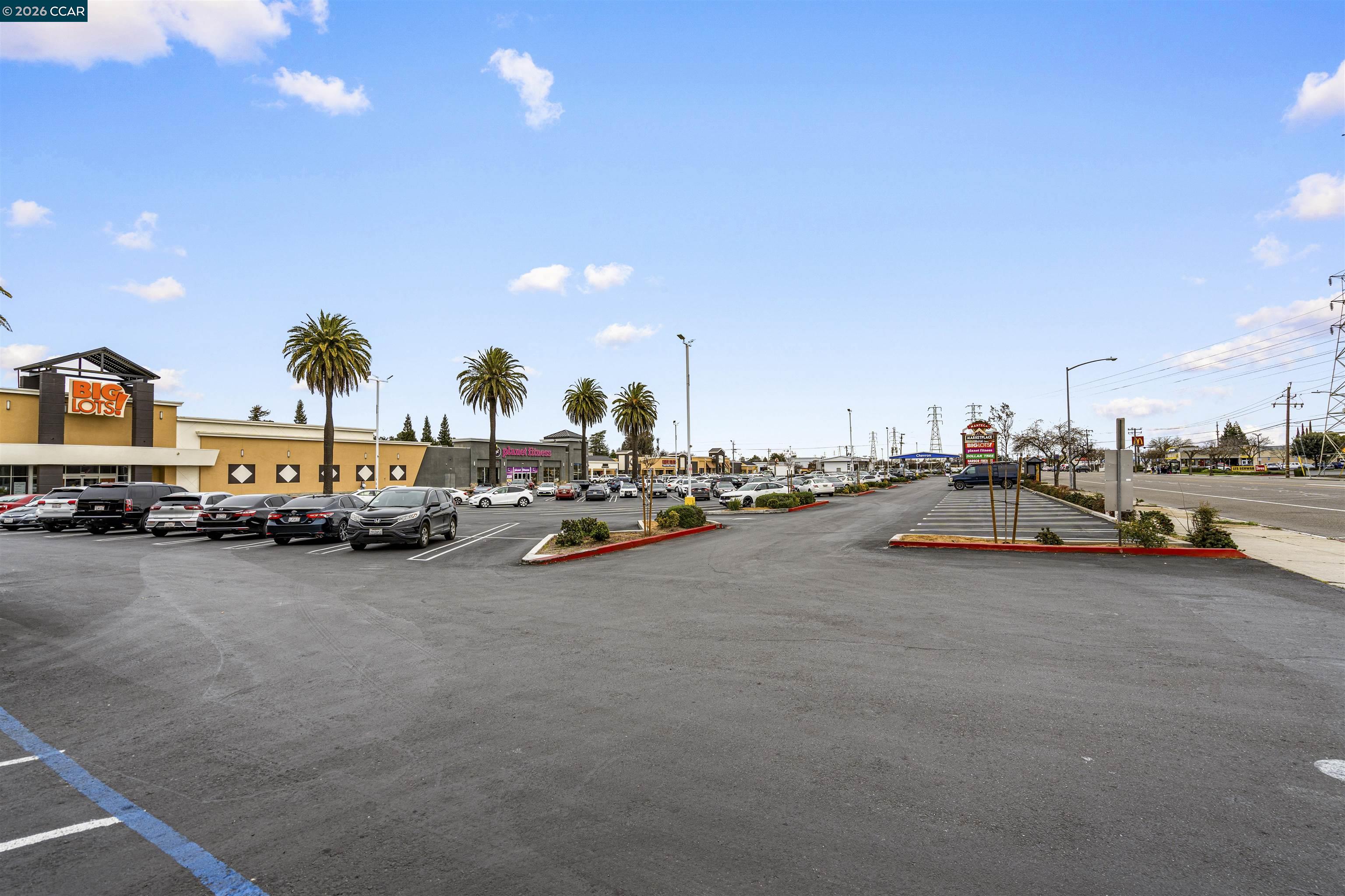 Detail Gallery Image 37 of 38 For 953 Arneis Ave, Manteca,  CA 95337 - 4 Beds | 3 Baths