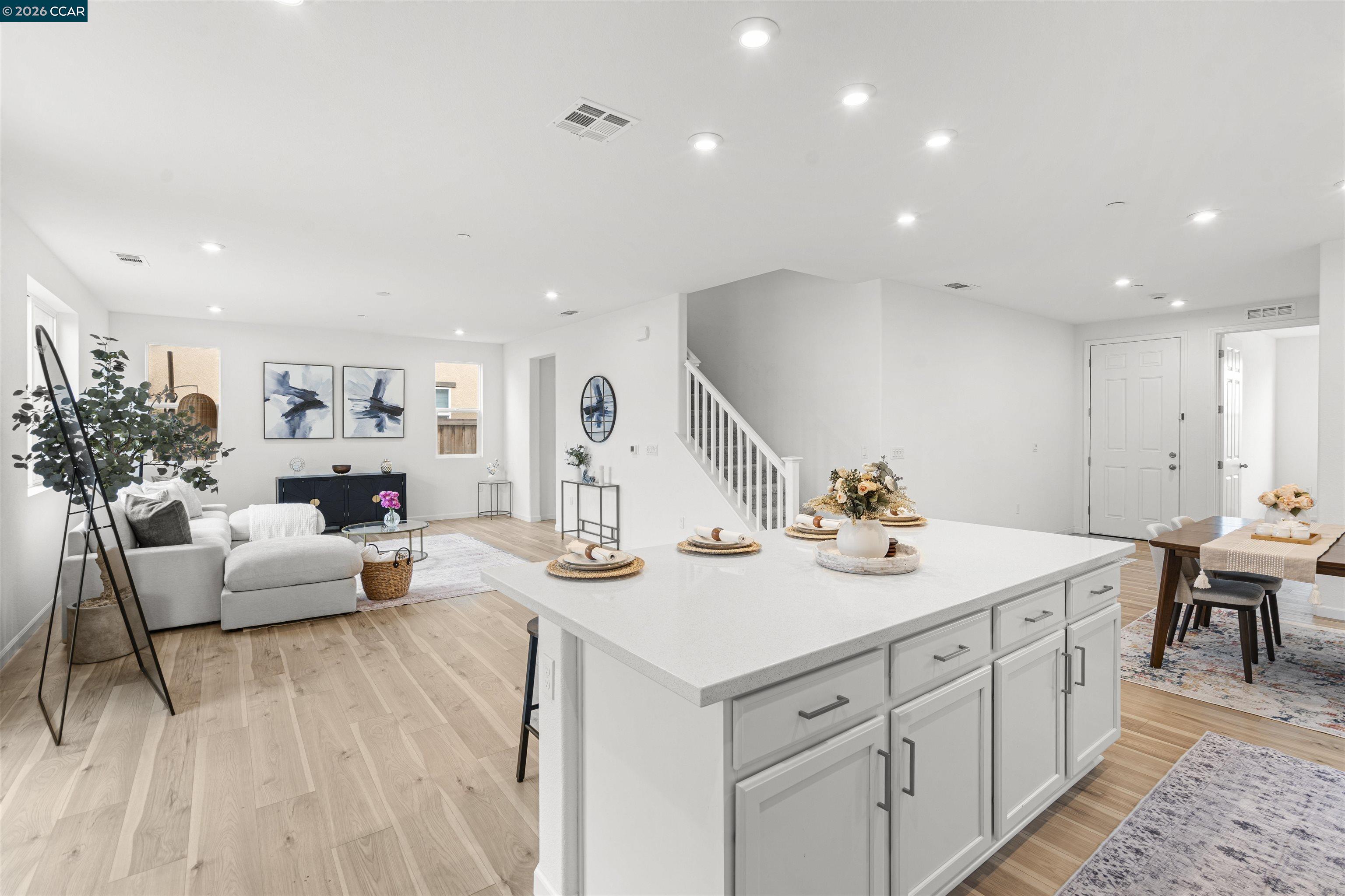 Detail Gallery Image 10 of 38 For 953 Arneis Ave, Manteca,  CA 95337 - 4 Beds | 3 Baths