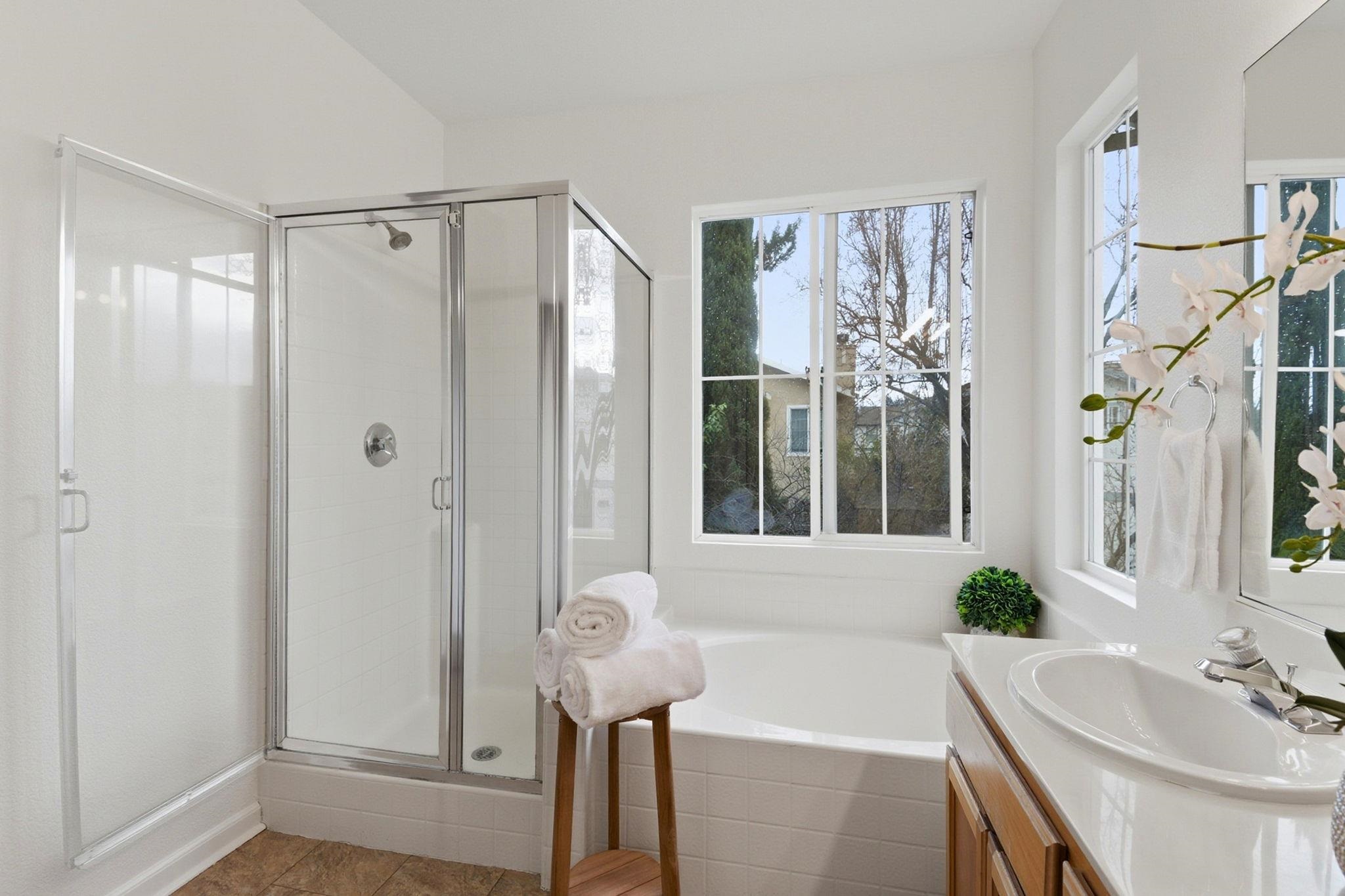 Detail Gallery Image 32 of 46 For 6189 Fieldstone Dr, Livermore,  CA 94551 - 4 Beds | 2/1 Baths