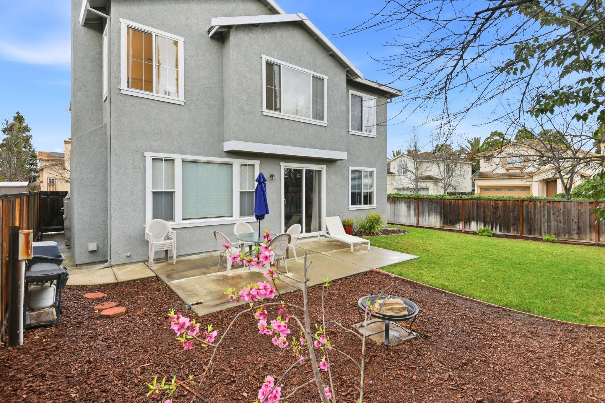 Detail Gallery Image 38 of 46 For 6189 Fieldstone Dr, Livermore,  CA 94551 - 4 Beds | 2/1 Baths