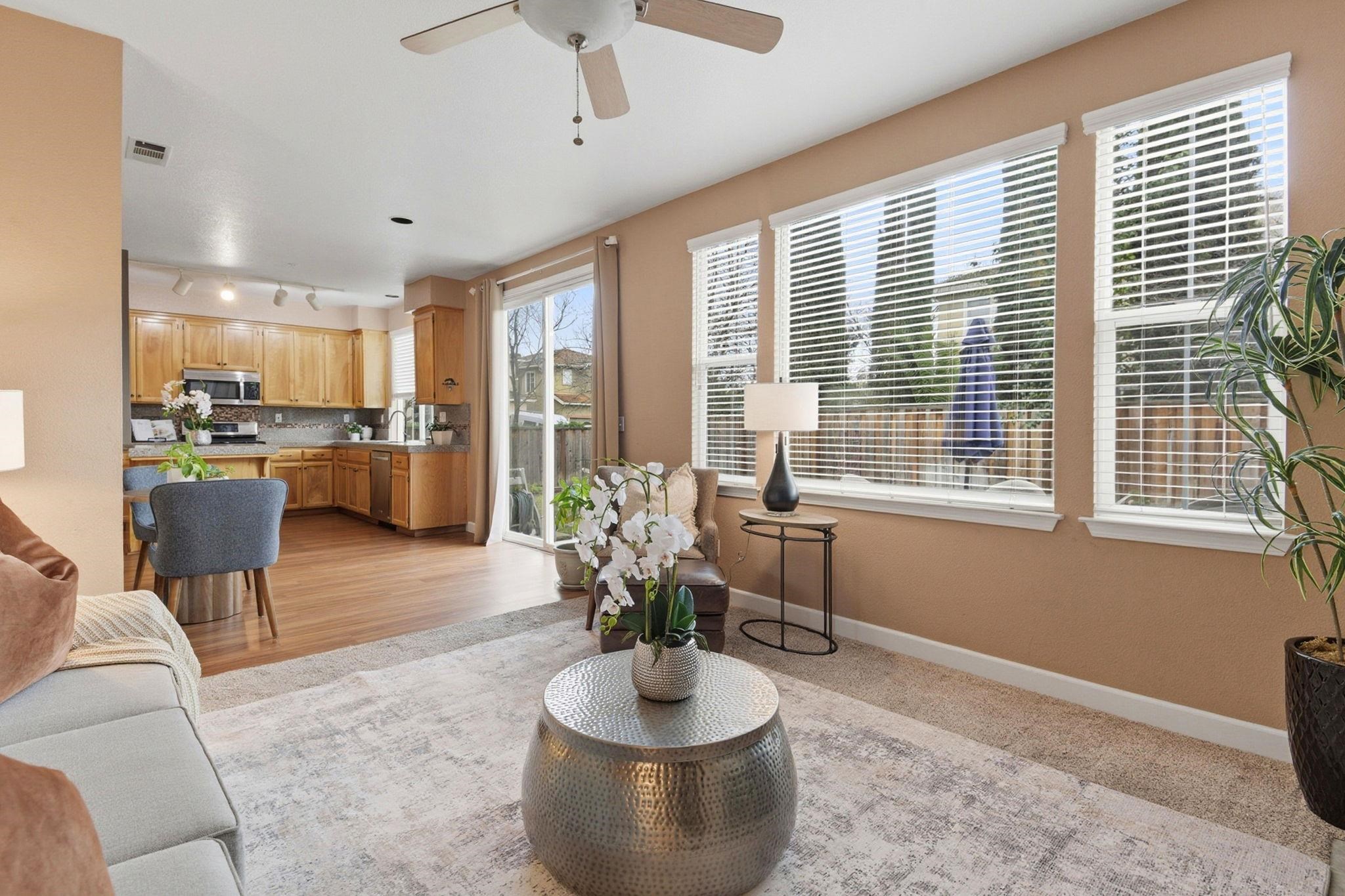 Detail Gallery Image 7 of 46 For 6189 Fieldstone Dr, Livermore,  CA 94551 - 4 Beds | 2/1 Baths