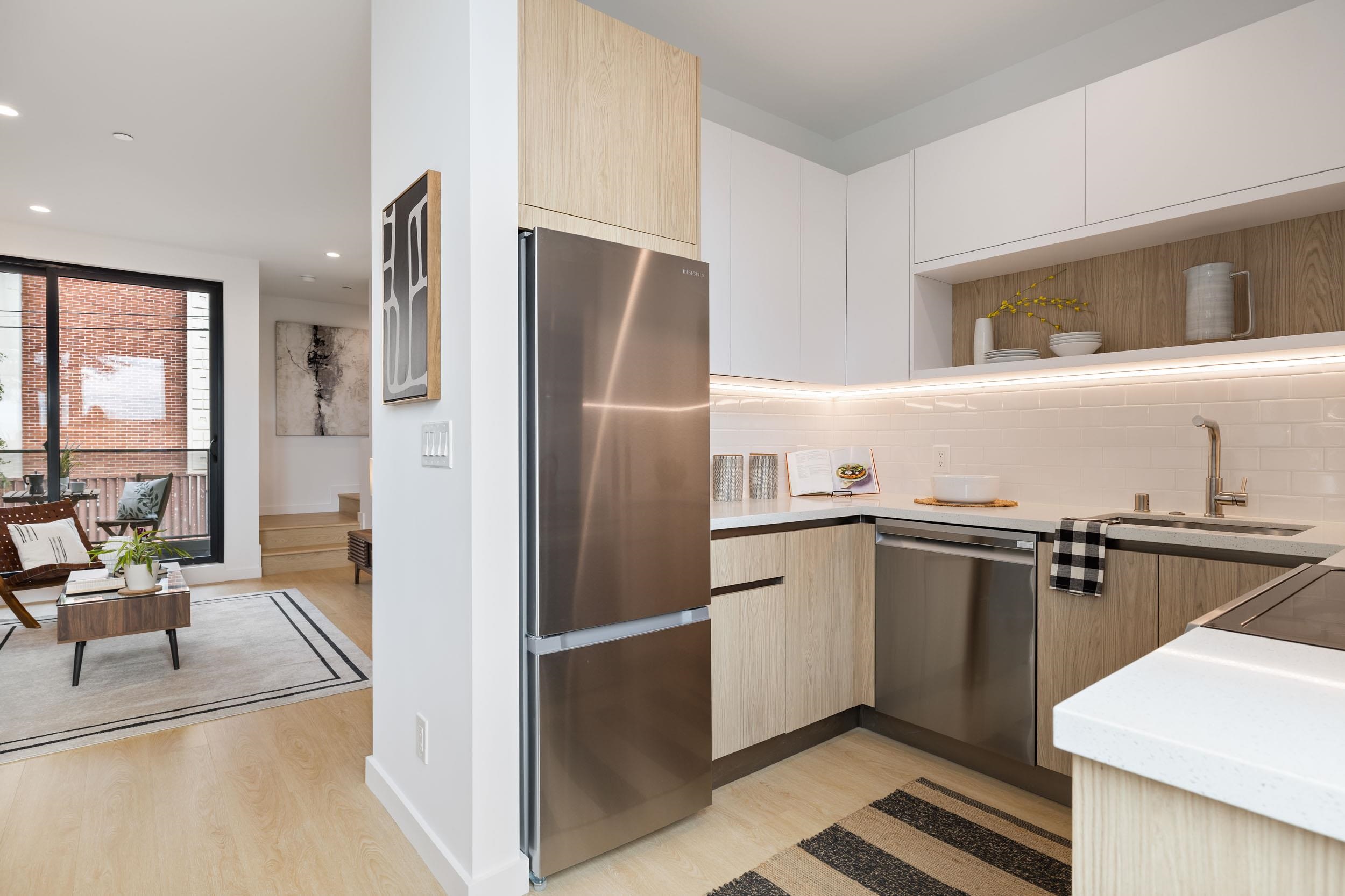 Detail Gallery Image 18 of 34 For 1233 Hampel St., Oakland,  CA 94602 - 3 Beds | 2 Baths