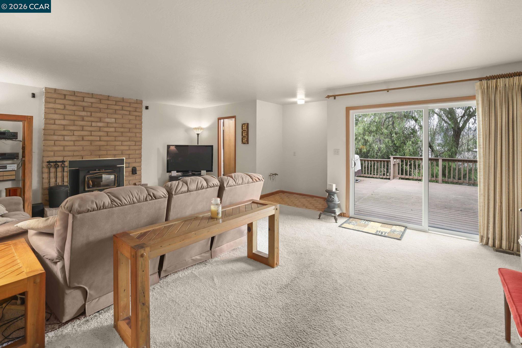 Detail Gallery Image 15 of 31 For 61 Banbridge Pl, Pleasant Hill,  CA 94523 - 4 Beds | 2/1 Baths