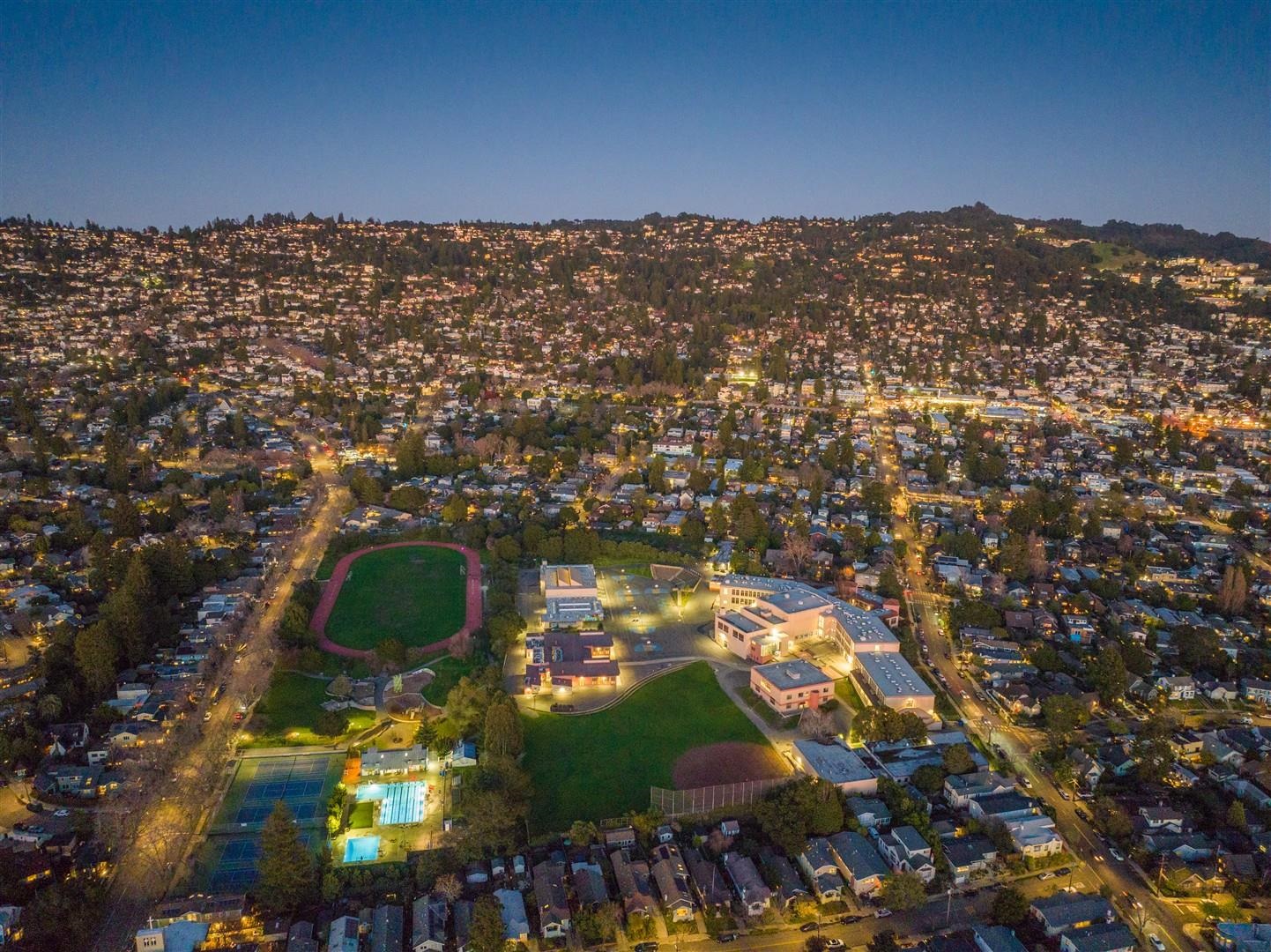 Detail Gallery Image 35 of 60 For 1436 Delaware St, Berkeley,  CA 94702 - 2 Beds | 1 Baths