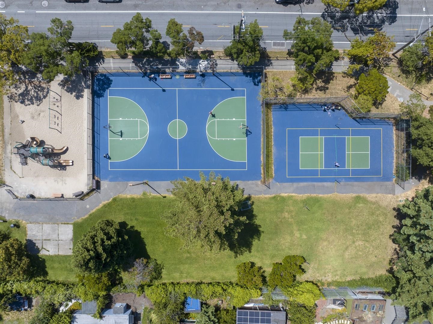 Detail Gallery Image 40 of 60 For 1436 Delaware St, Berkeley,  CA 94702 - 2 Beds | 1 Baths