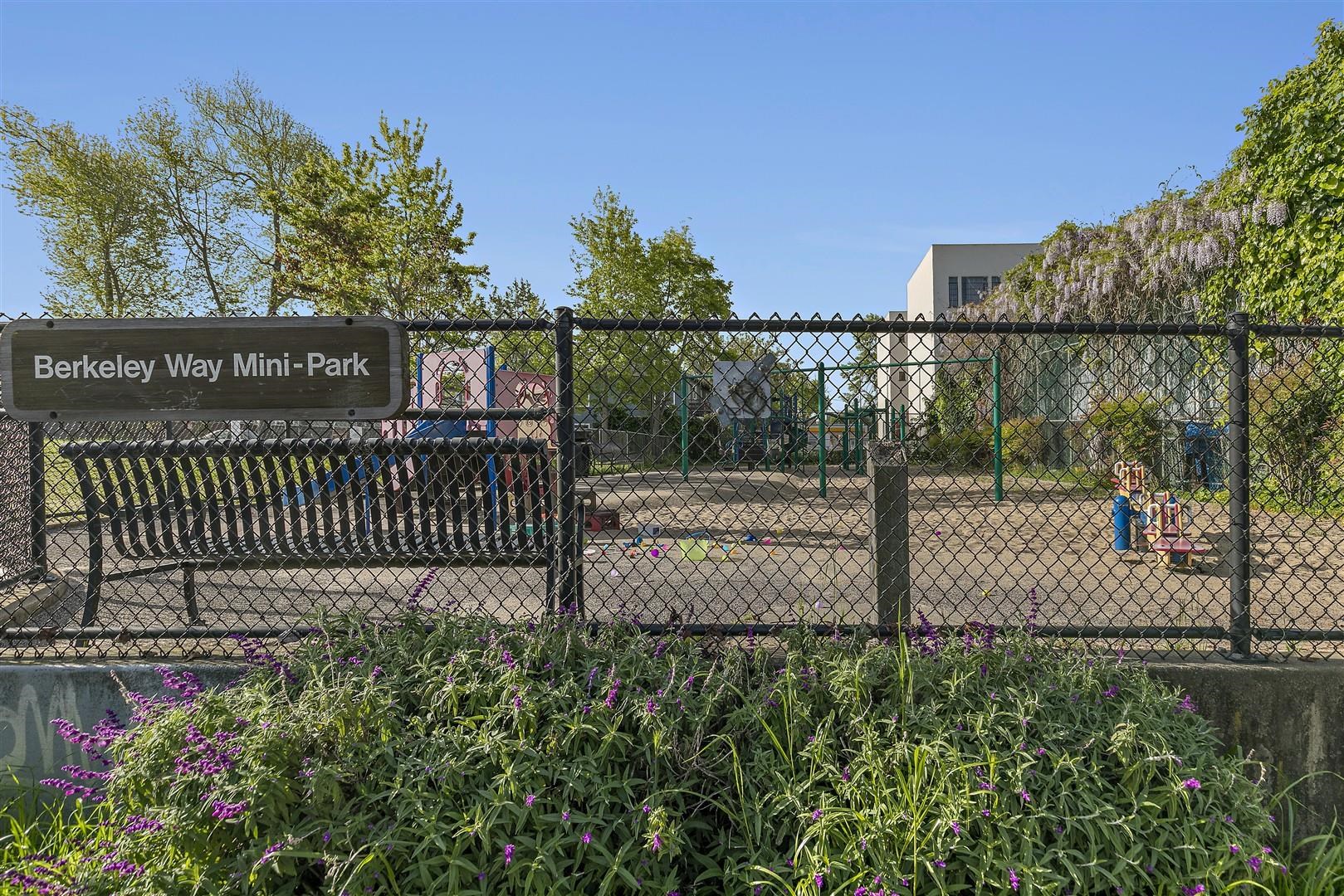 Detail Gallery Image 48 of 60 For 1436 Delaware St, Berkeley,  CA 94702 - 2 Beds | 1 Baths