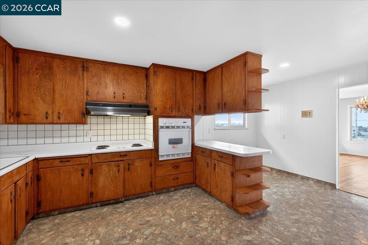 Detail Gallery Image 15 of 35 For 1374 Santa Clara Street, Richmond,  CA 94804 - 4 Beds | 2 Baths