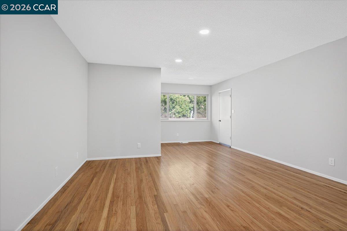 Detail Gallery Image 22 of 35 For 1374 Santa Clara Street, Richmond,  CA 94804 - 4 Beds | 2 Baths