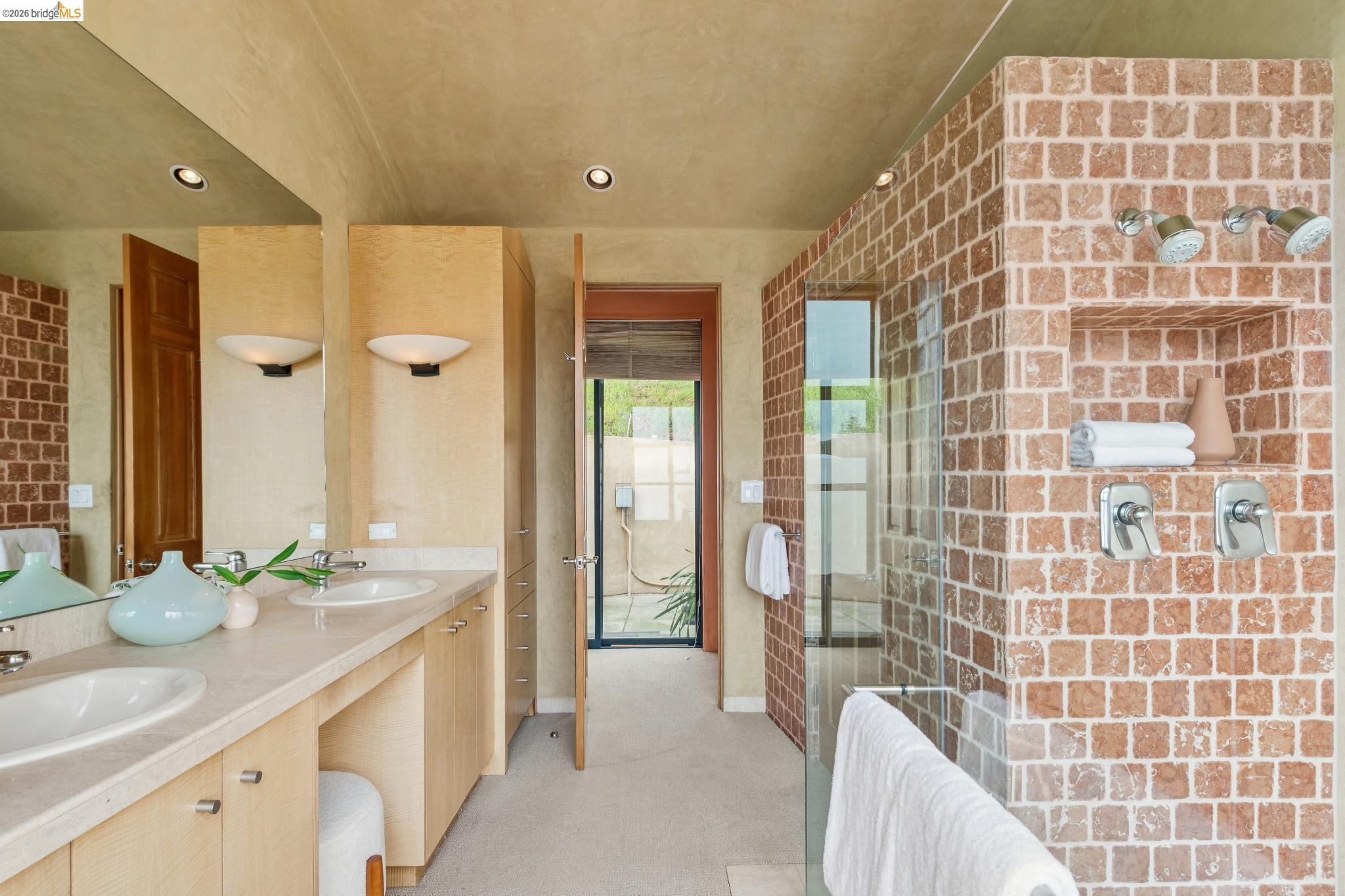 Detail Gallery Image 33 of 55 For 150 Vicente Rd, Berkeley,  CA 94705 - 4 Beds | 3/1 Baths