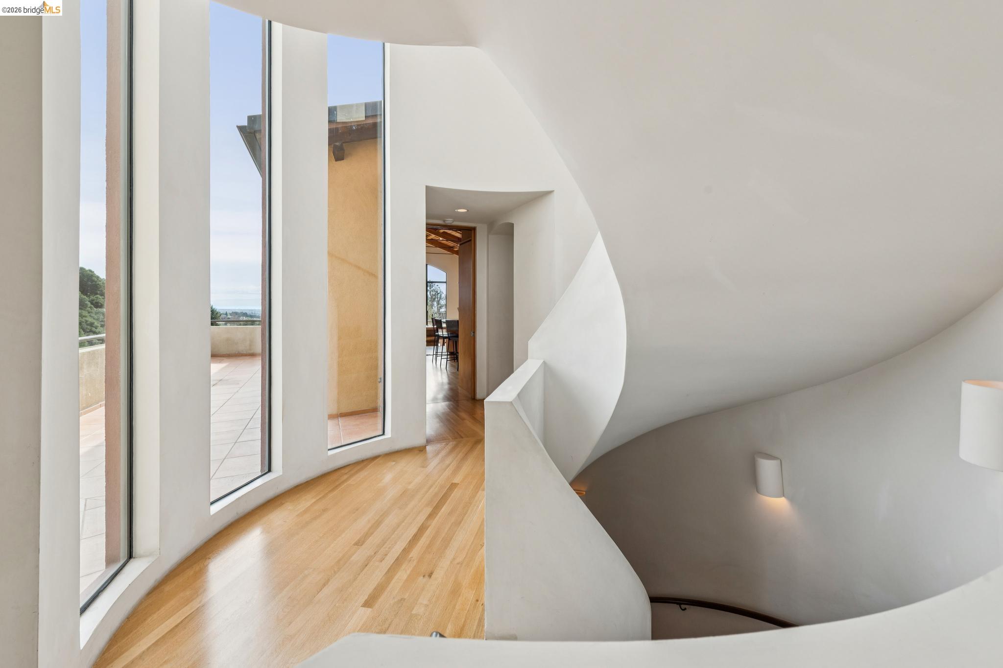 Detail Gallery Image 5 of 55 For 150 Vicente Rd, Berkeley,  CA 94705 - 4 Beds | 3/1 Baths