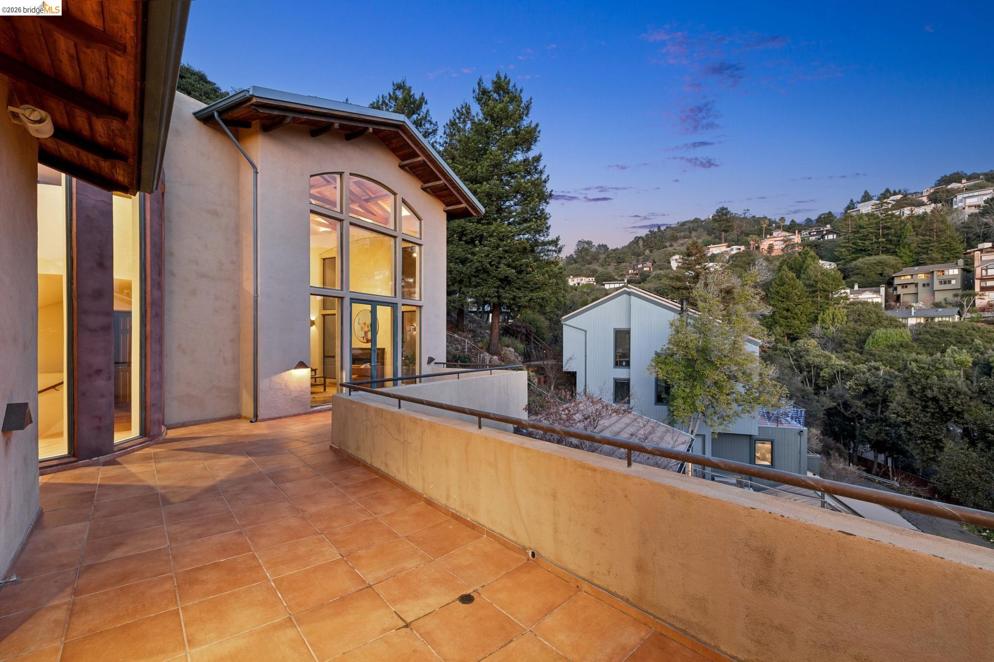 Detail Gallery Image 51 of 55 For 150 Vicente Rd, Berkeley,  CA 94705 - 4 Beds | 3/1 Baths