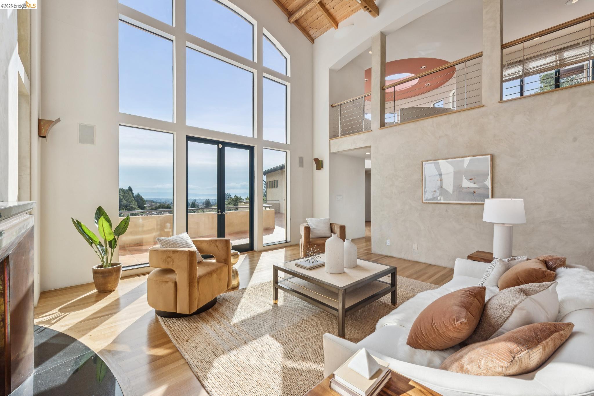 Detail Gallery Image 7 of 55 For 150 Vicente Rd, Berkeley,  CA 94705 - 4 Beds | 3/1 Baths