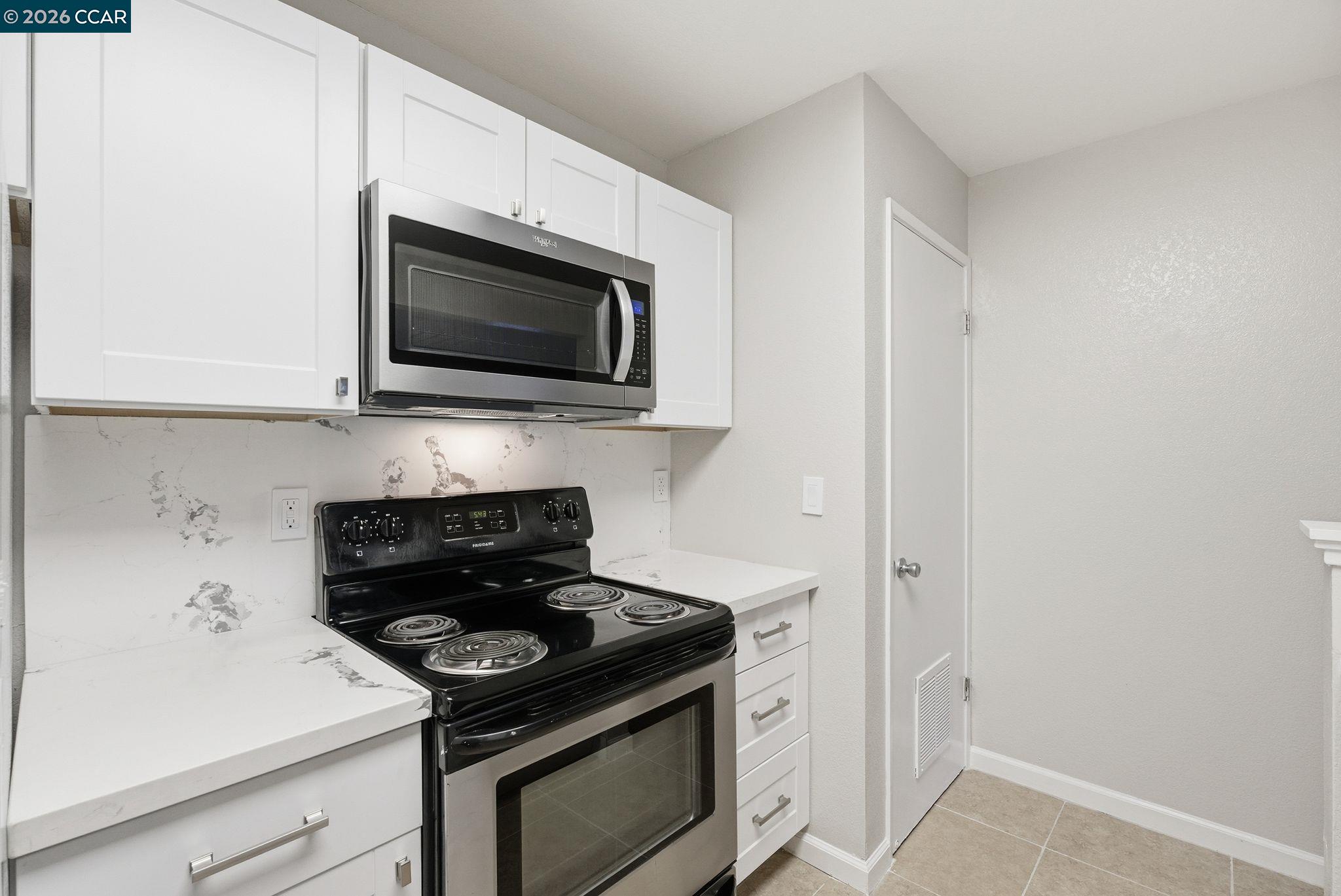 Photo #8: 41123924 Listing: Photo #8