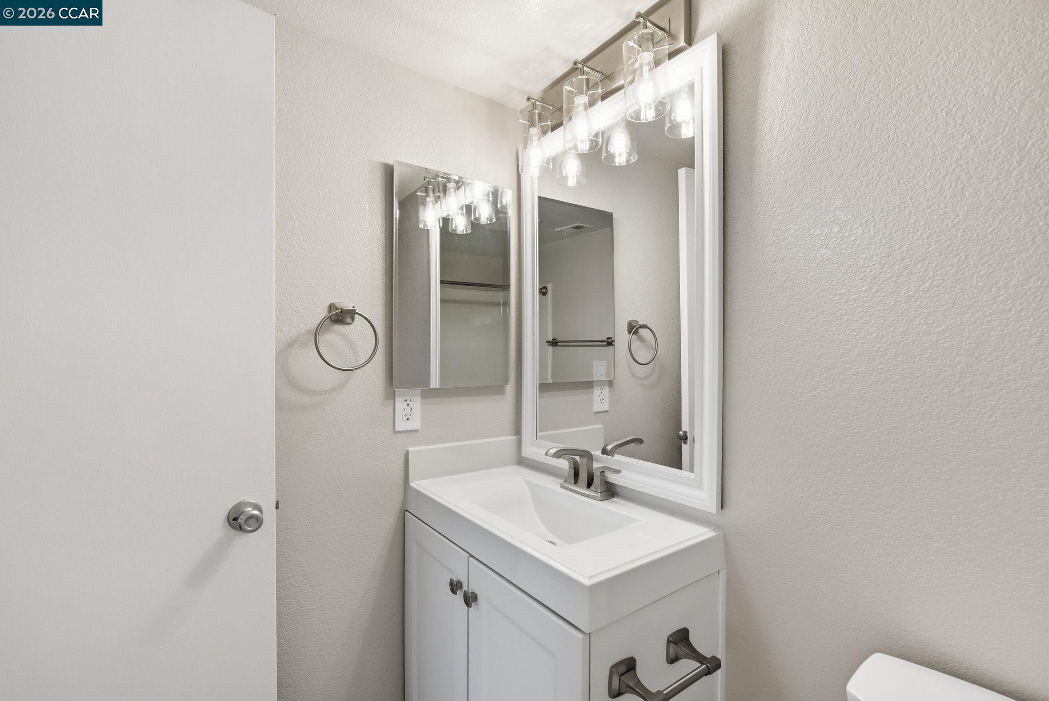 Photo #11: 41123924 Listing: Photo #11