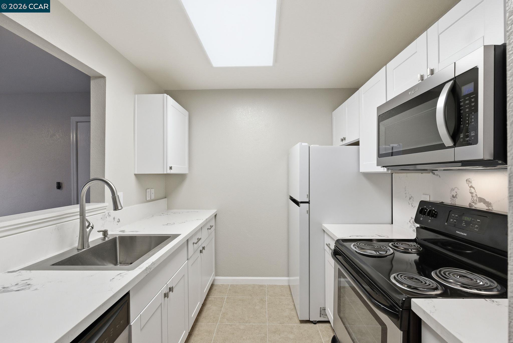 Photo #5: 41123924 Listing: Photo #5