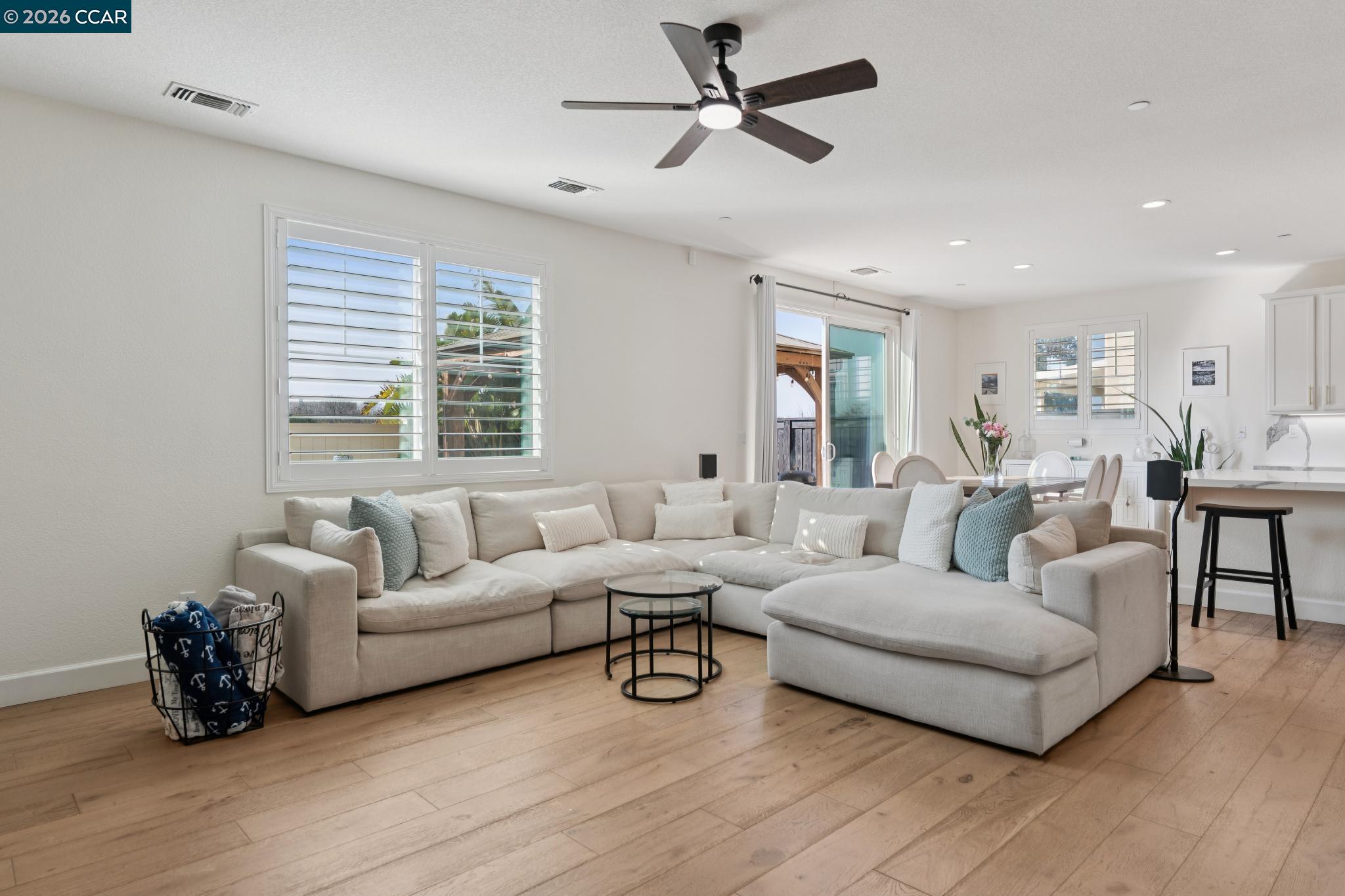 Detail Gallery Image 6 of 60 For 1226 Sierra Trail Rd, Oakley,  CA 94561 - 5 Beds | 3/1 Baths