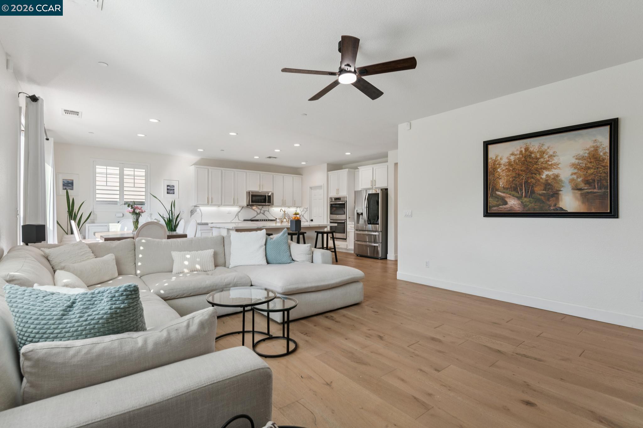 Detail Gallery Image 7 of 60 For 1226 Sierra Trail Rd, Oakley,  CA 94561 - 5 Beds | 3/1 Baths