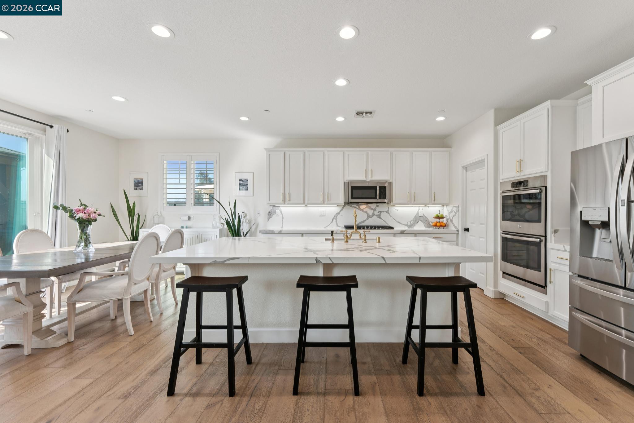 Detail Gallery Image 9 of 60 For 1226 Sierra Trail Rd, Oakley,  CA 94561 - 5 Beds | 3/1 Baths