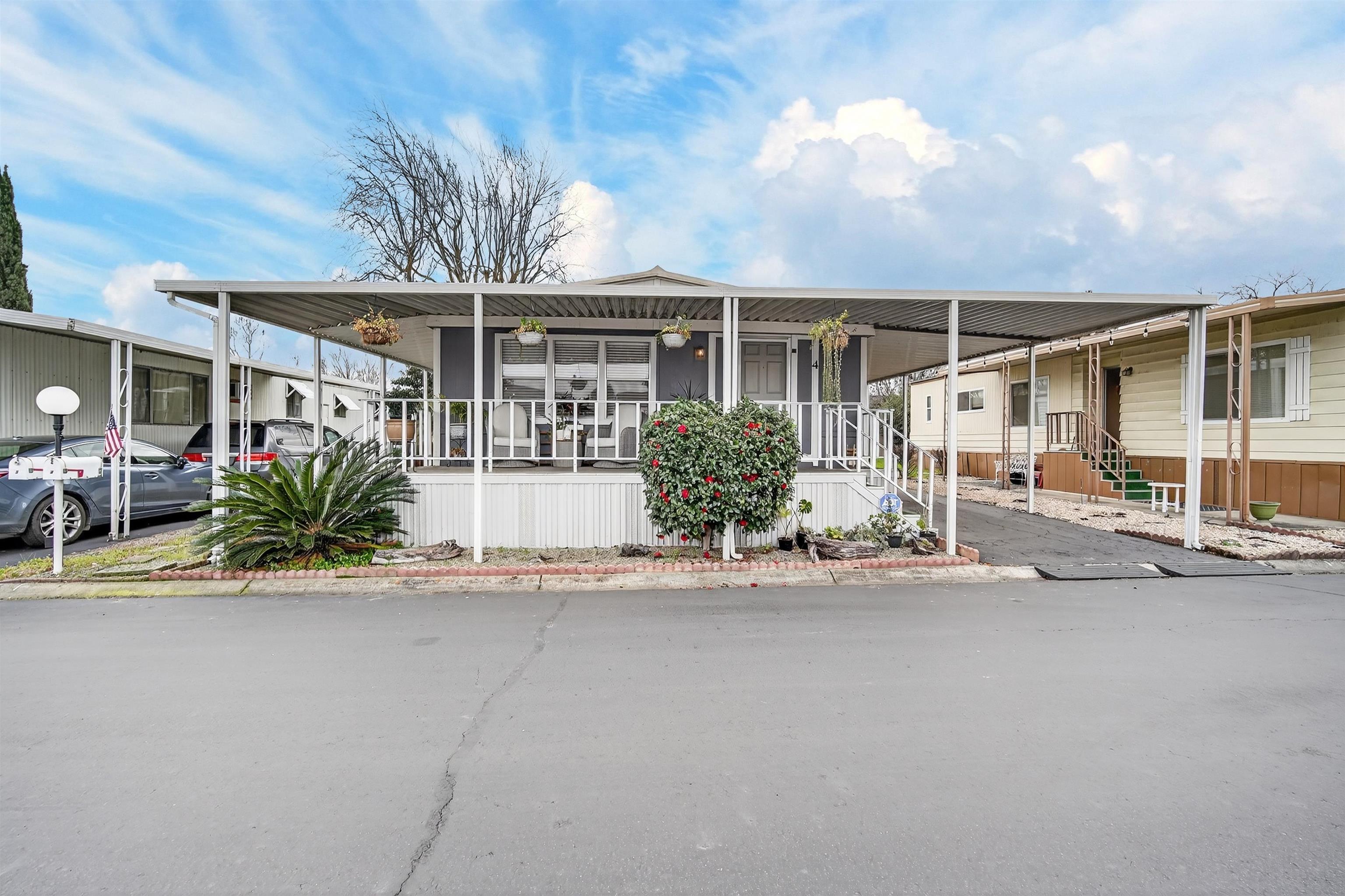 Front Image Thumbnail for EB41123929