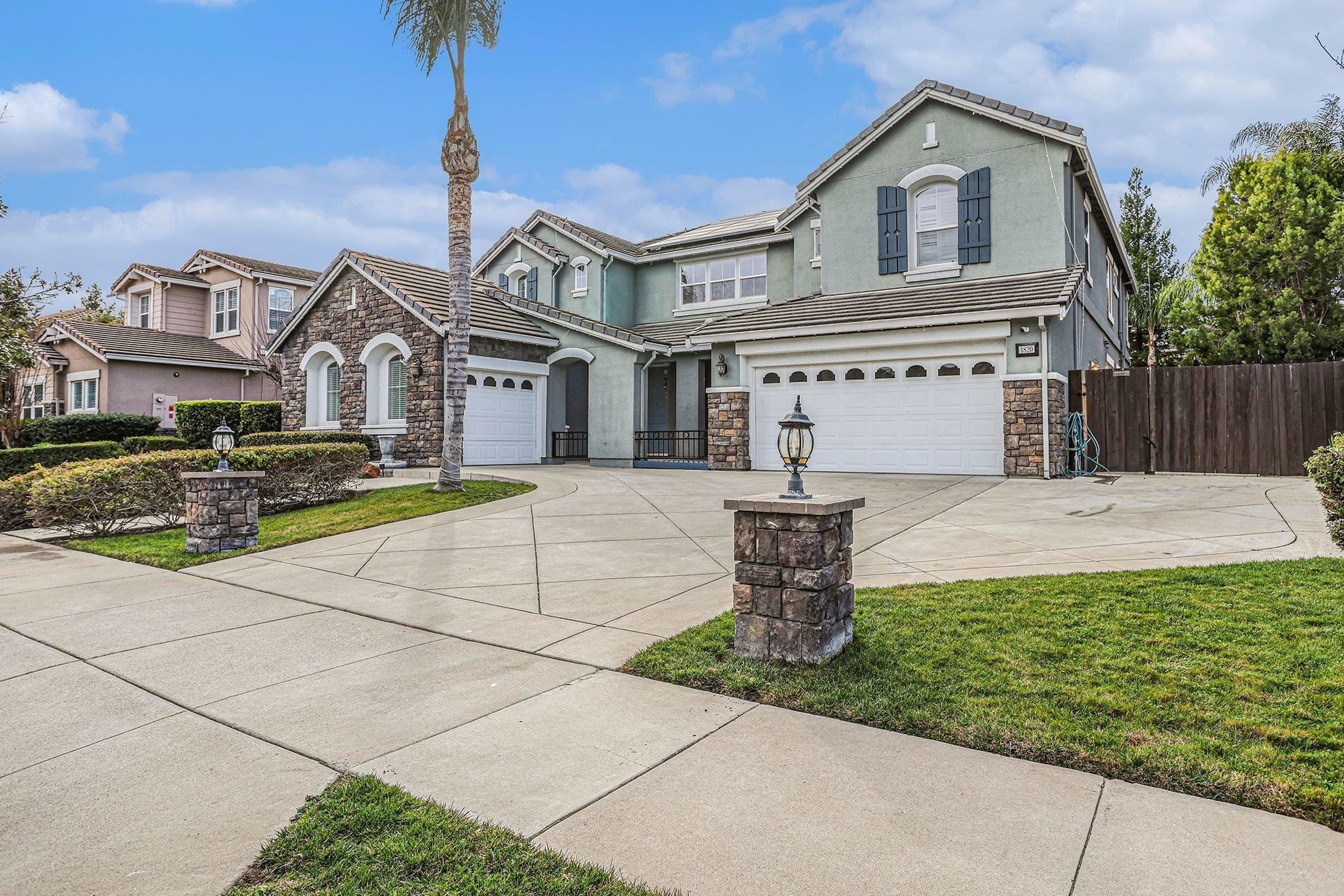 Detail Gallery Image 2 of 52 For 1820 La Fonte Dr, Brentwood,  CA 94513 - 5 Beds | 4/1 Baths