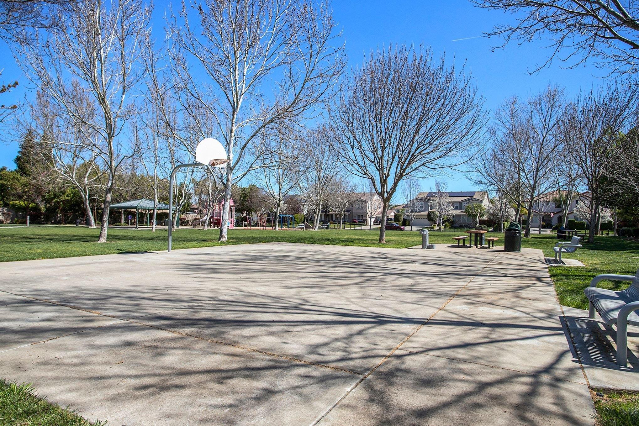 Detail Gallery Image 48 of 52 For 1820 La Fonte Dr, Brentwood,  CA 94513 - 5 Beds | 4/1 Baths