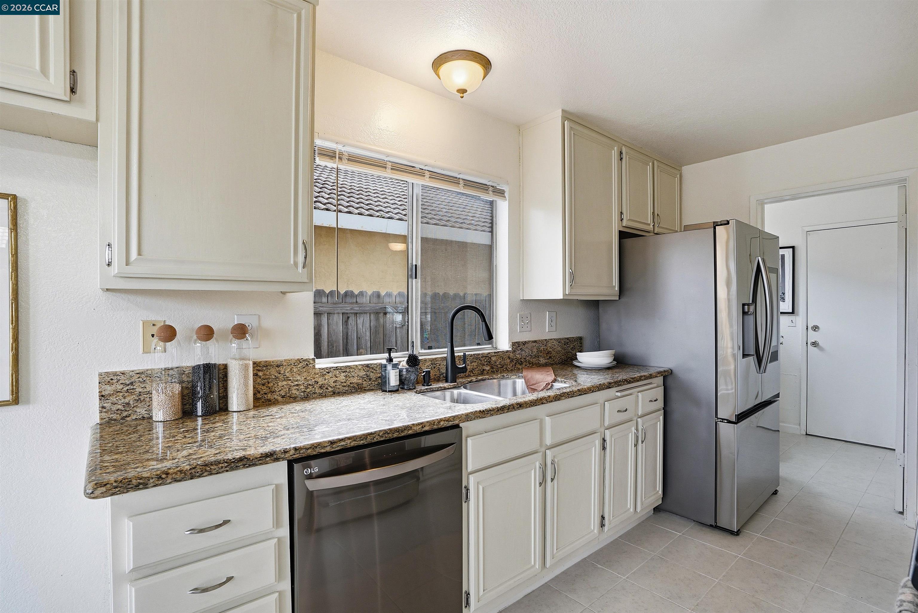 Detail Gallery Image 15 of 43 For 1132 Courtland Ct, Fairfield,  CA 94534 - 4 Beds | 3/1 Baths